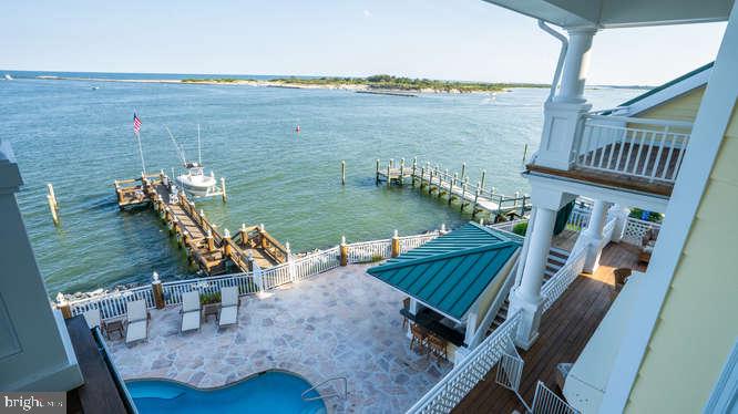 MARTHA'S  LANDING - Residential