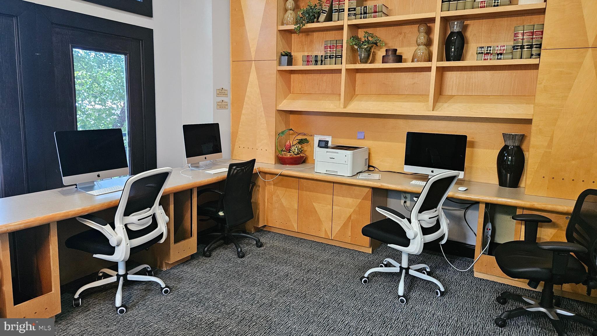 FAIRFAX RIDGE CONDOS - Residential Lease