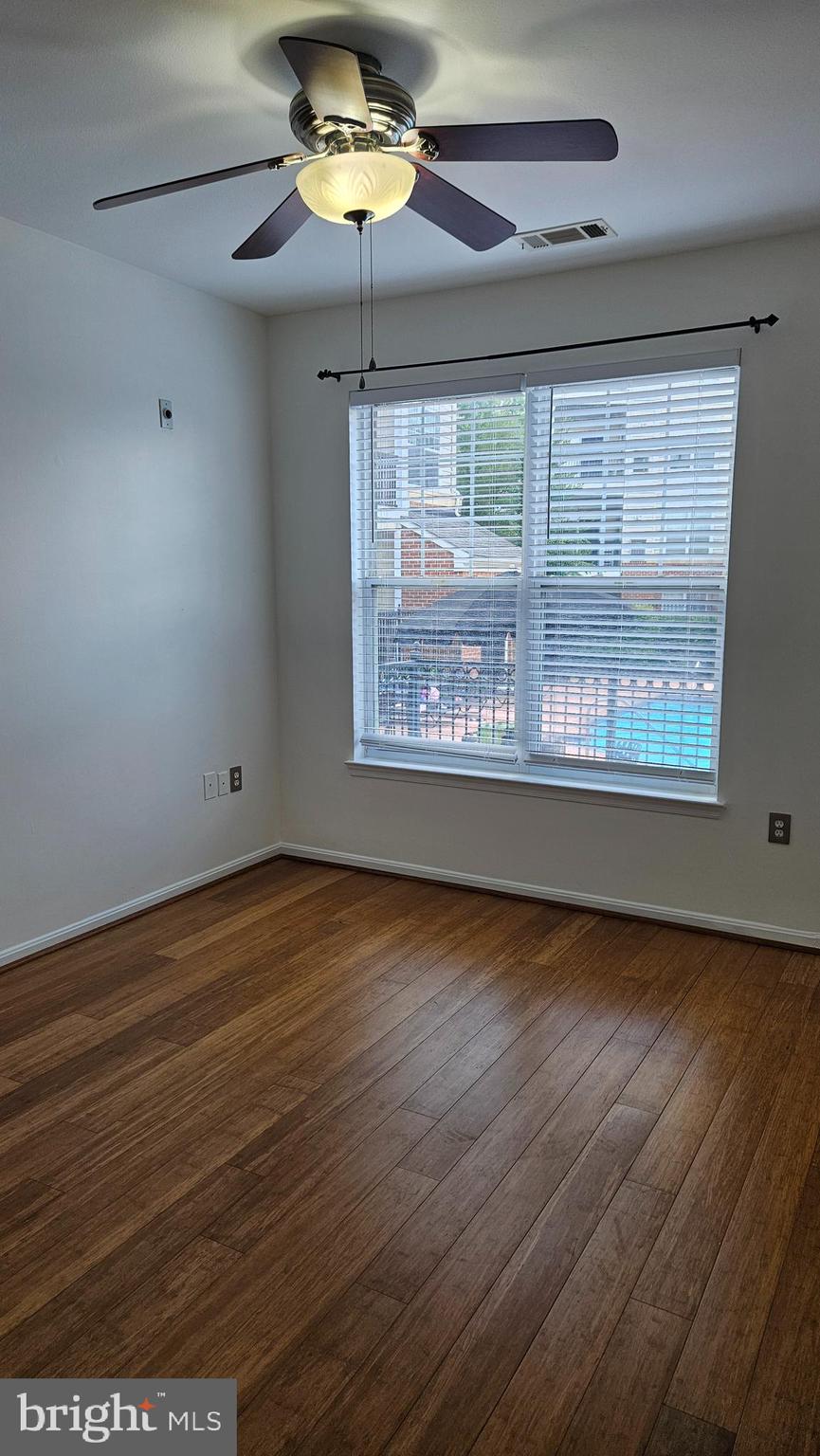 FAIRFAX RIDGE CONDOS - Residential Lease