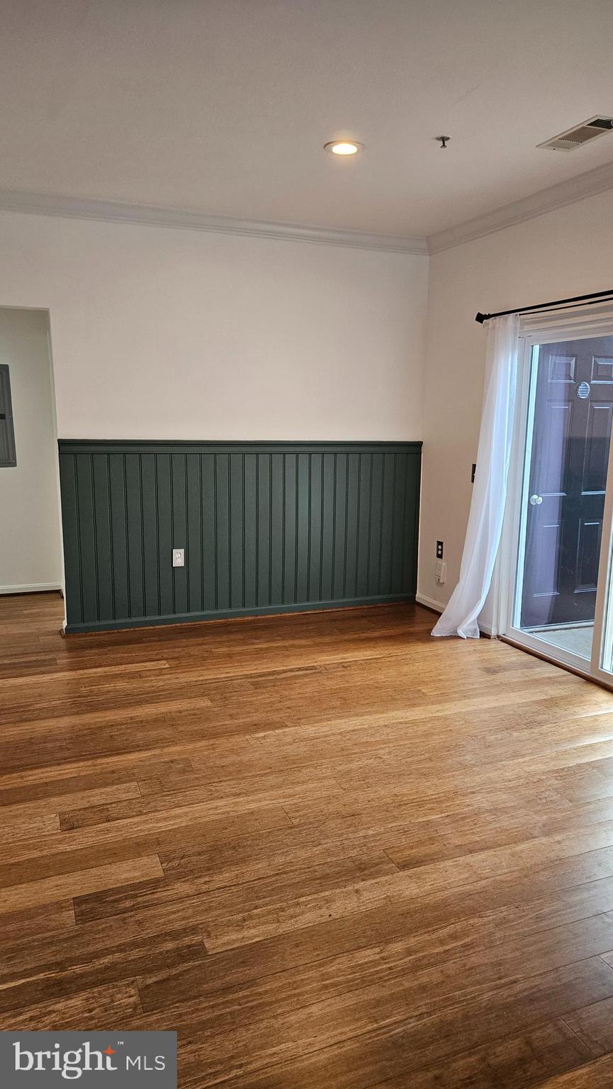 FAIRFAX RIDGE CONDOS - Residential Lease