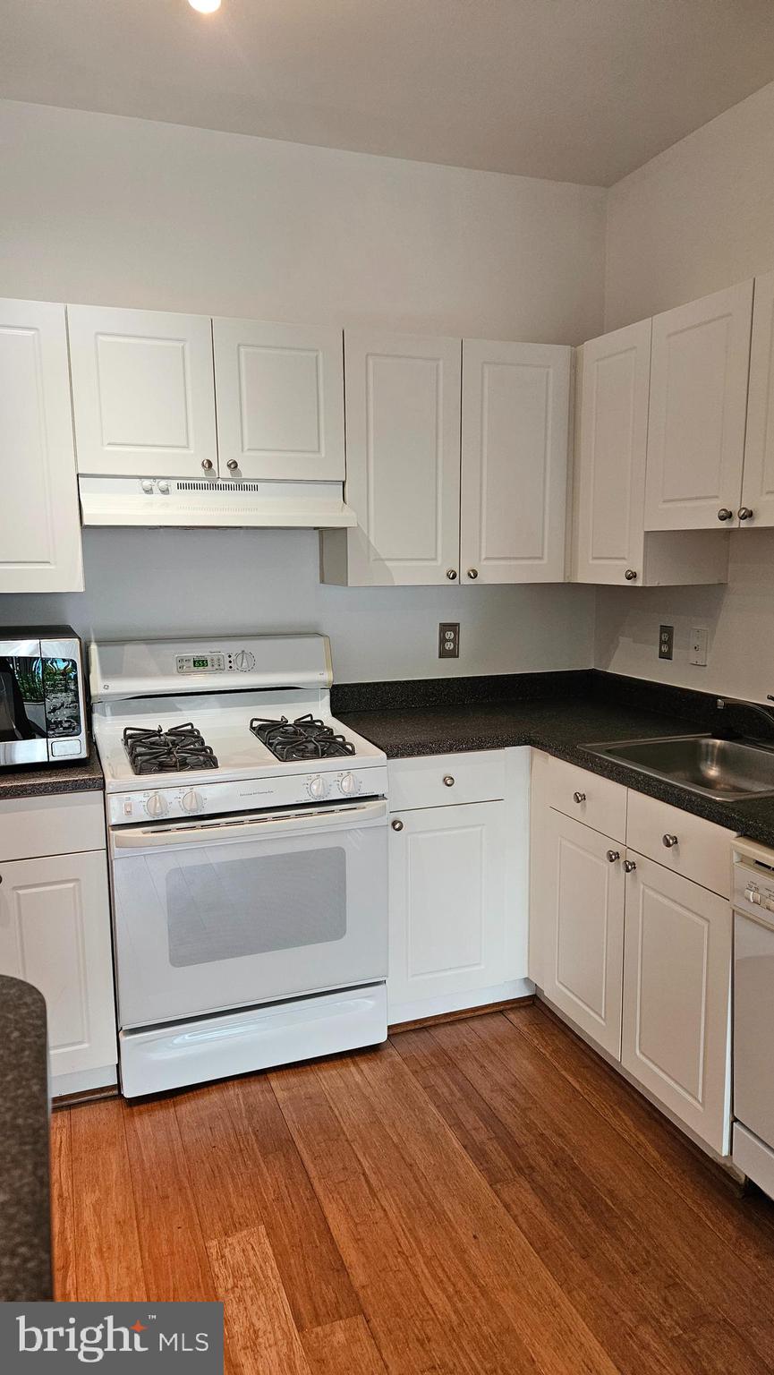 FAIRFAX RIDGE CONDOS - Residential Lease