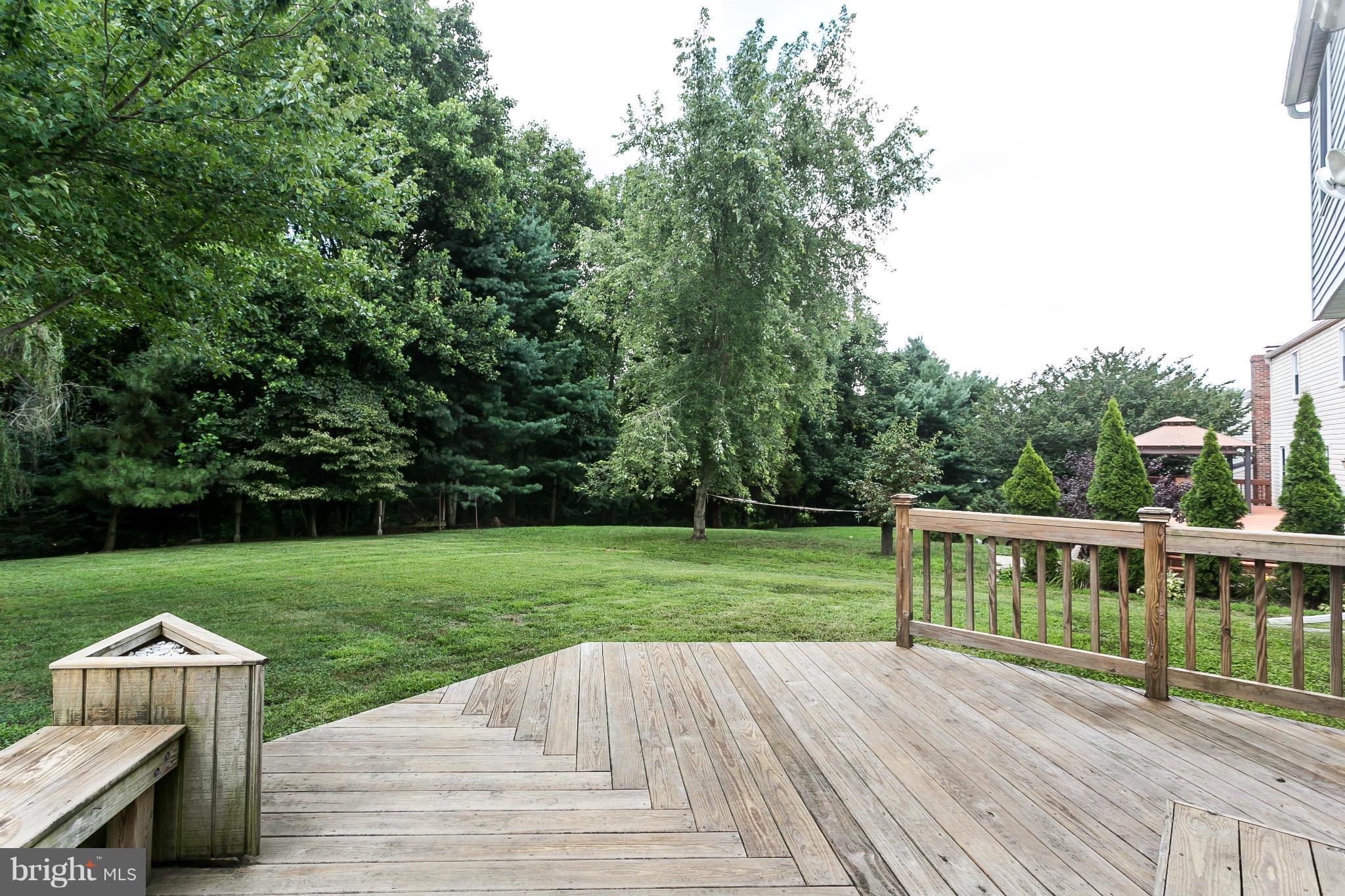 HUNTERS RUN - Residential