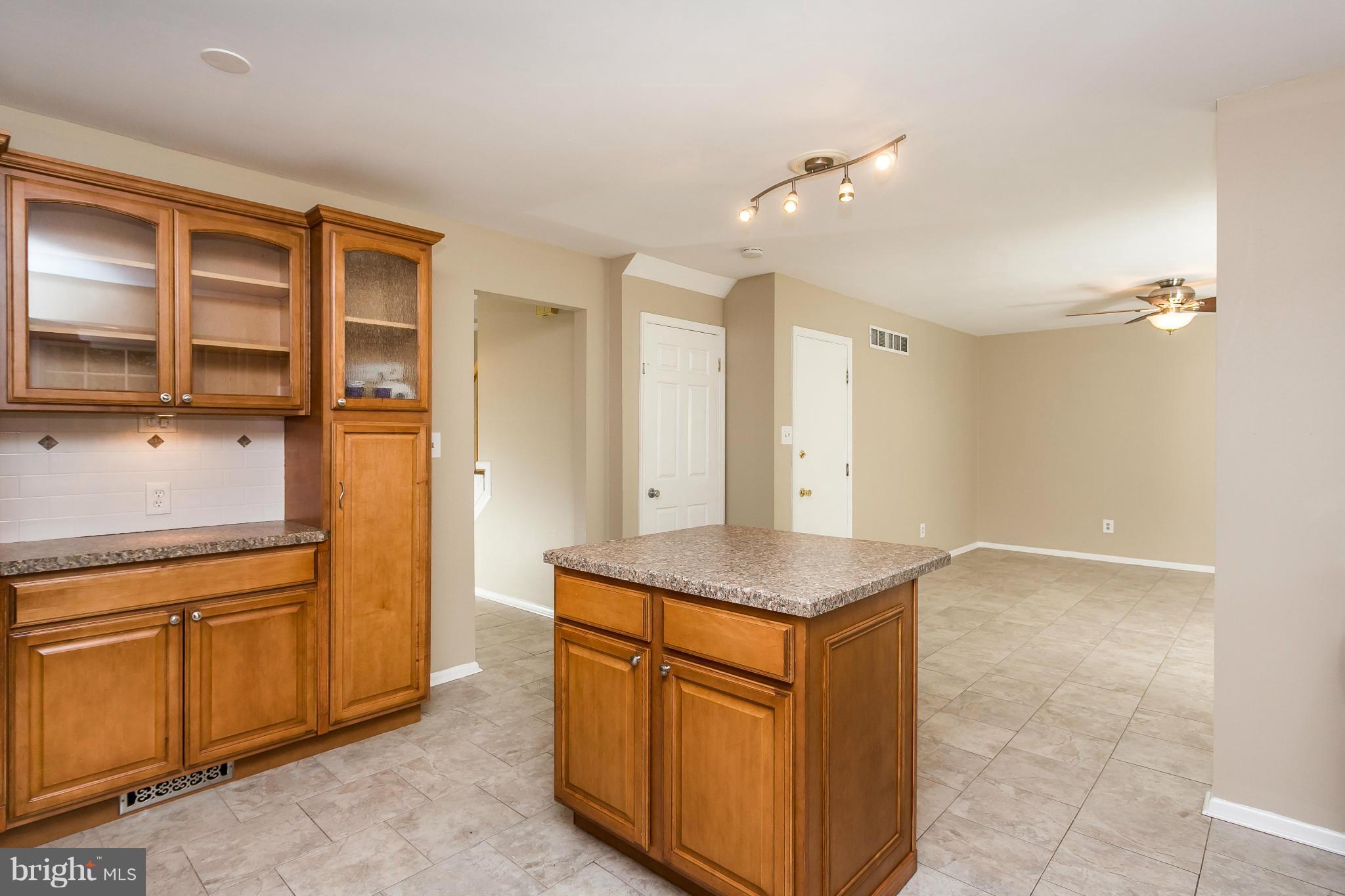 HUNTERS RUN - Residential