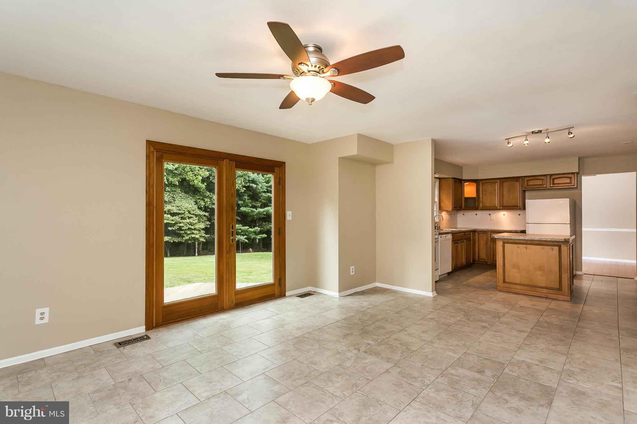 HUNTERS RUN - Residential