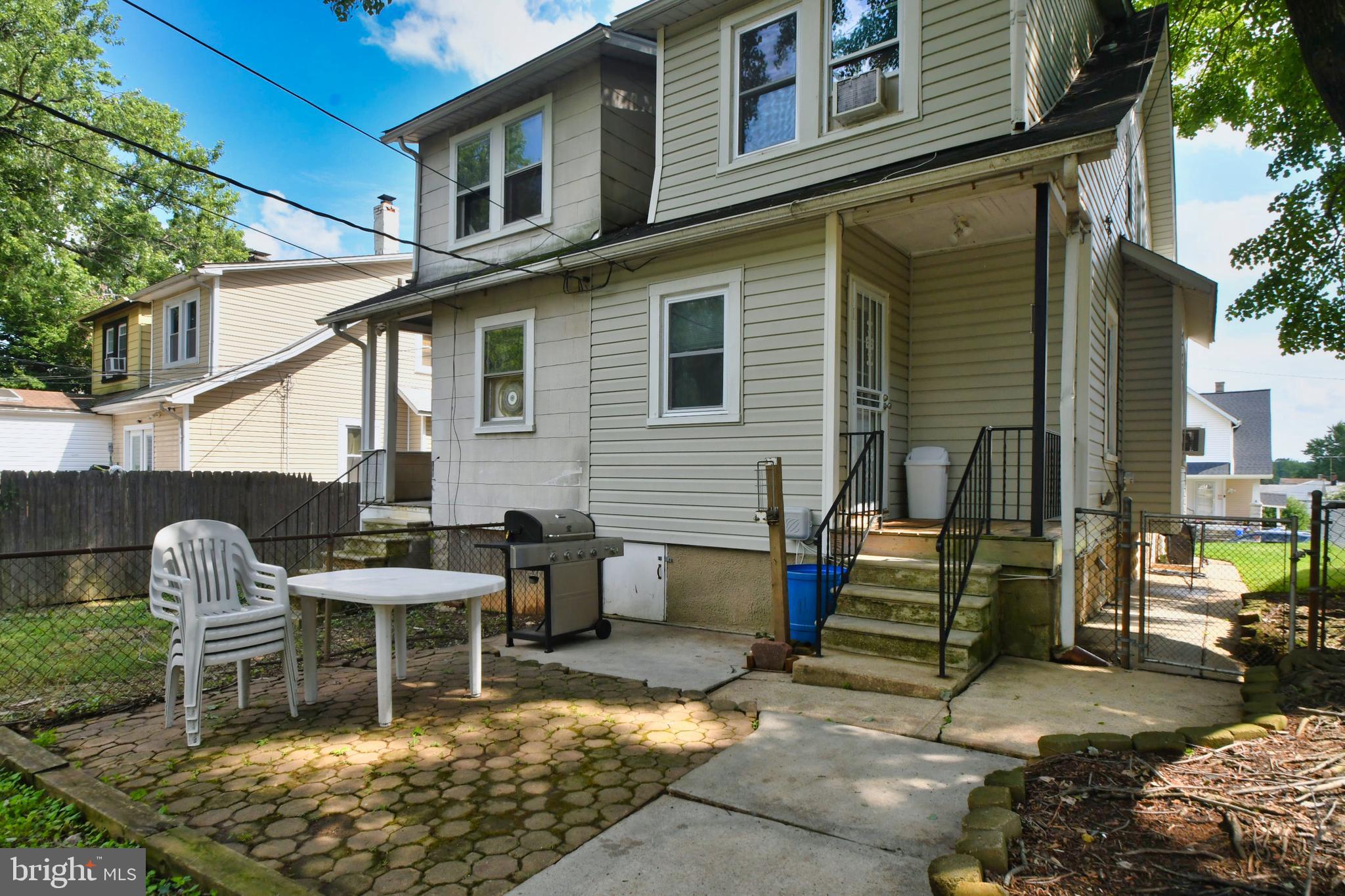 ELMWOOD - Residential