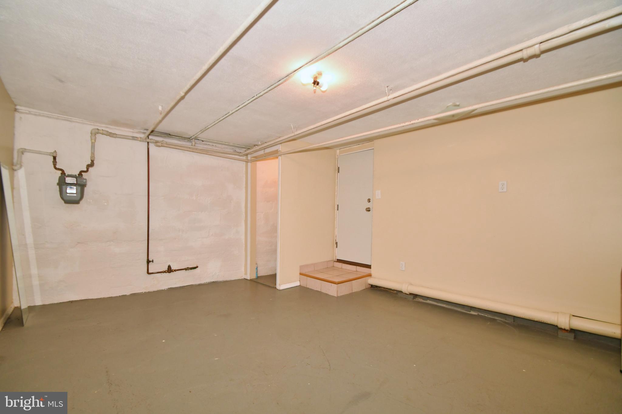 ELMWOOD - Residential