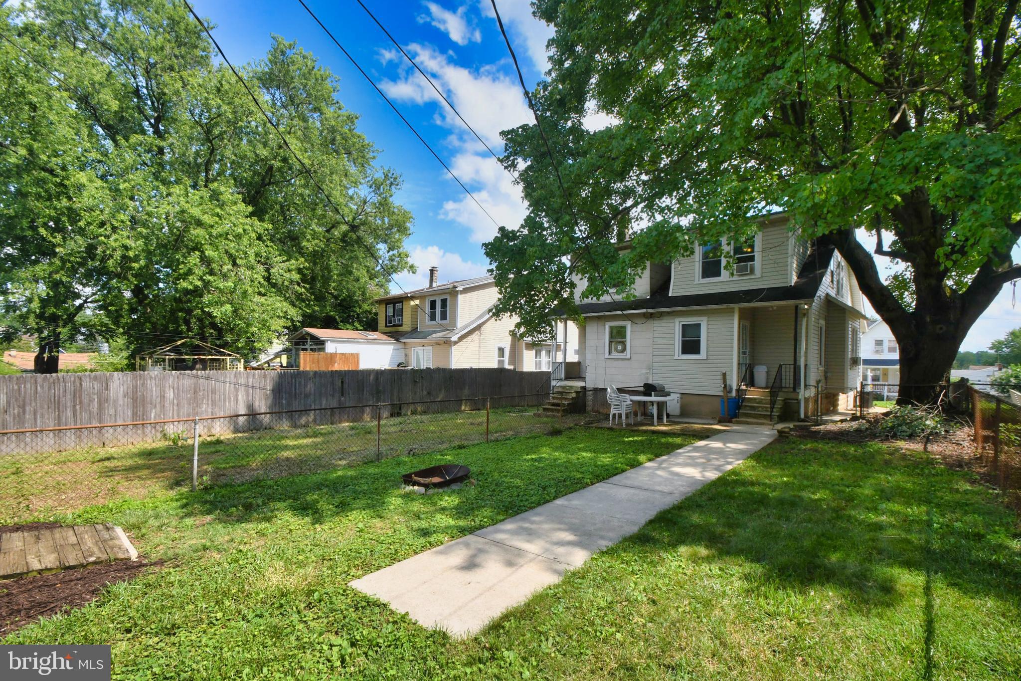 ELMWOOD - Residential