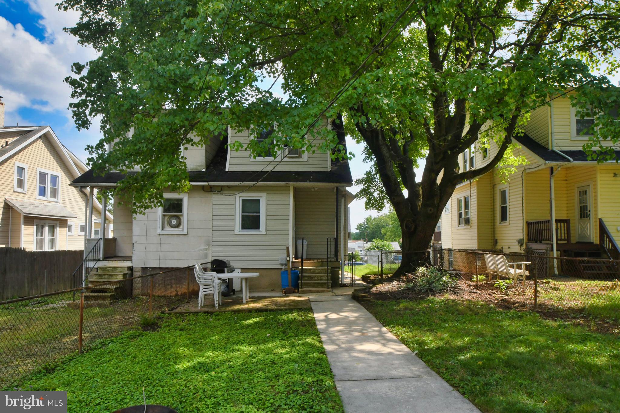 ELMWOOD - Residential