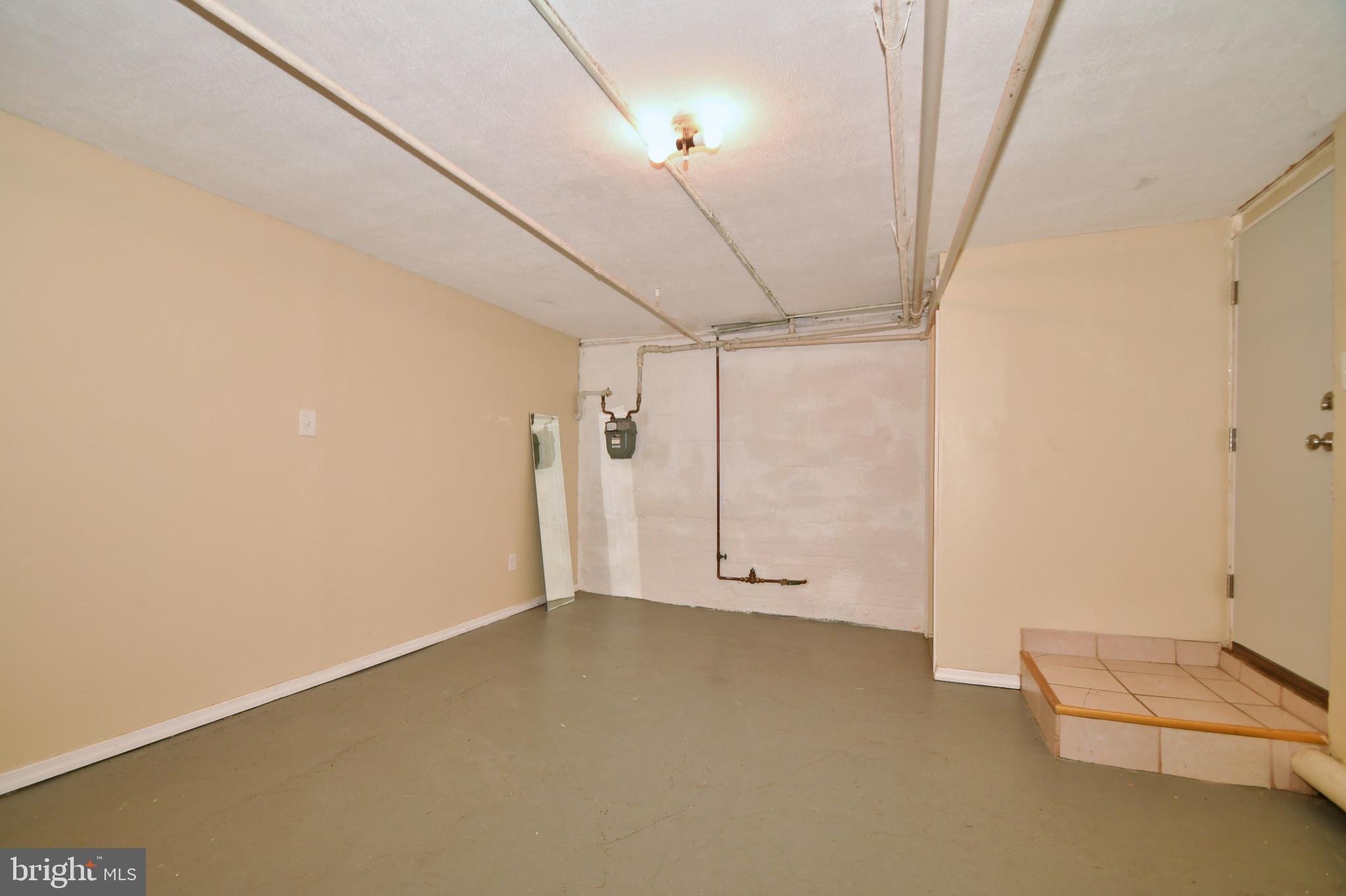 ELMWOOD - Residential