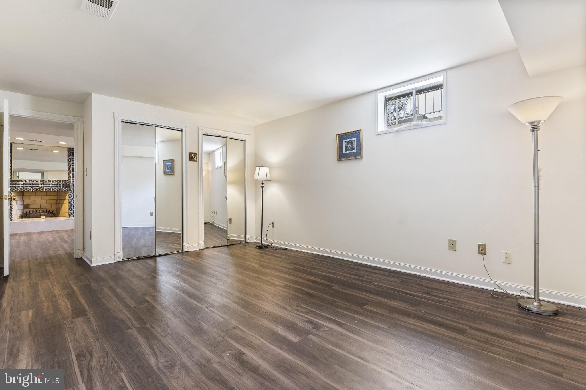 DARNESTOWN OUTSIDE - Residential