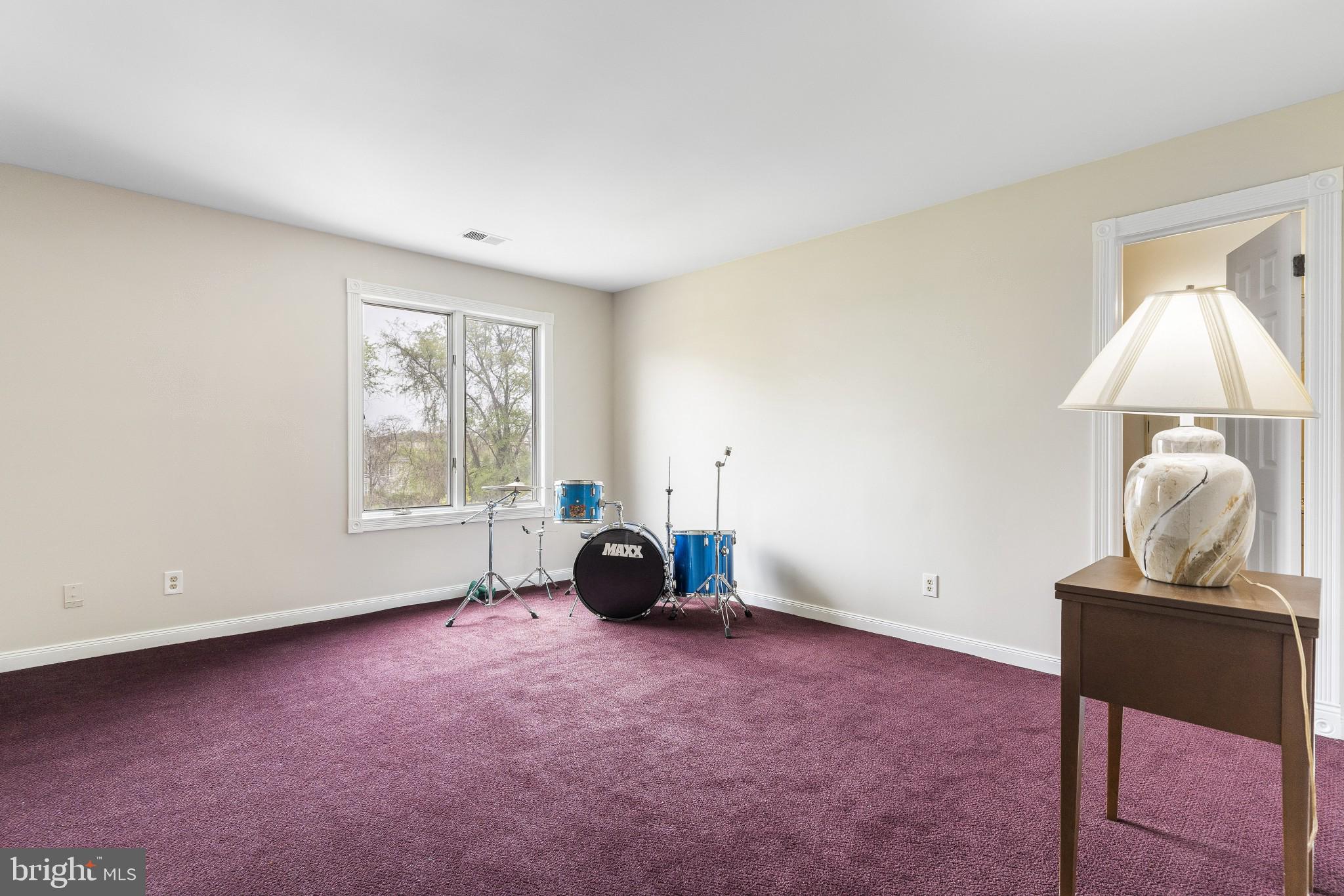 DARNESTOWN OUTSIDE - Residential