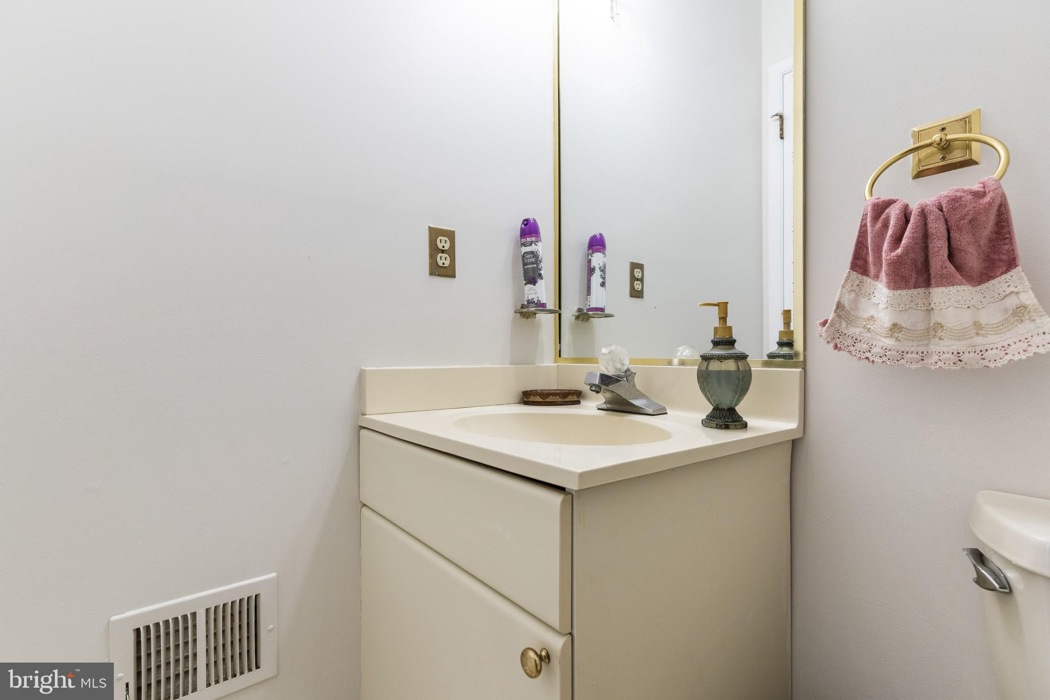 DARNESTOWN OUTSIDE - Residential