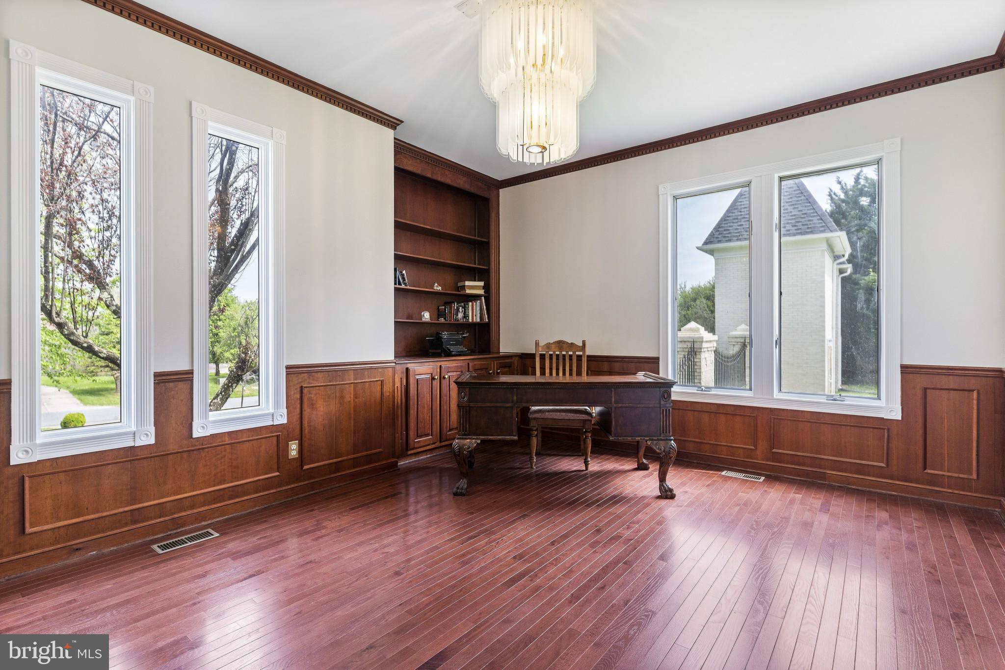 DARNESTOWN OUTSIDE - Residential