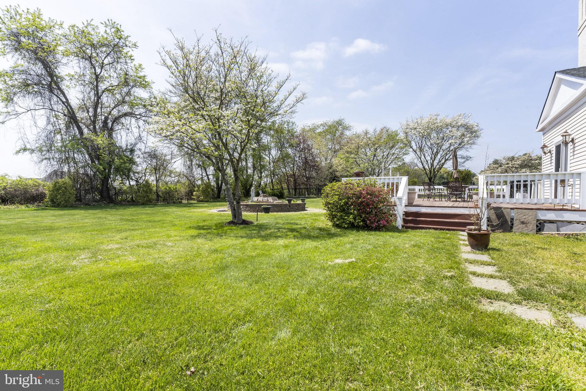 DARNESTOWN OUTSIDE - Residential