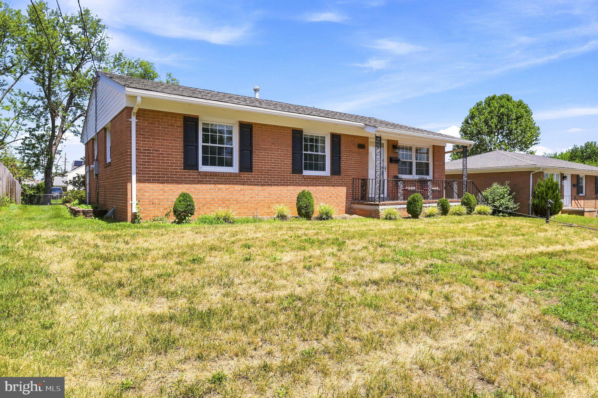 912 ALLEN DRIVE