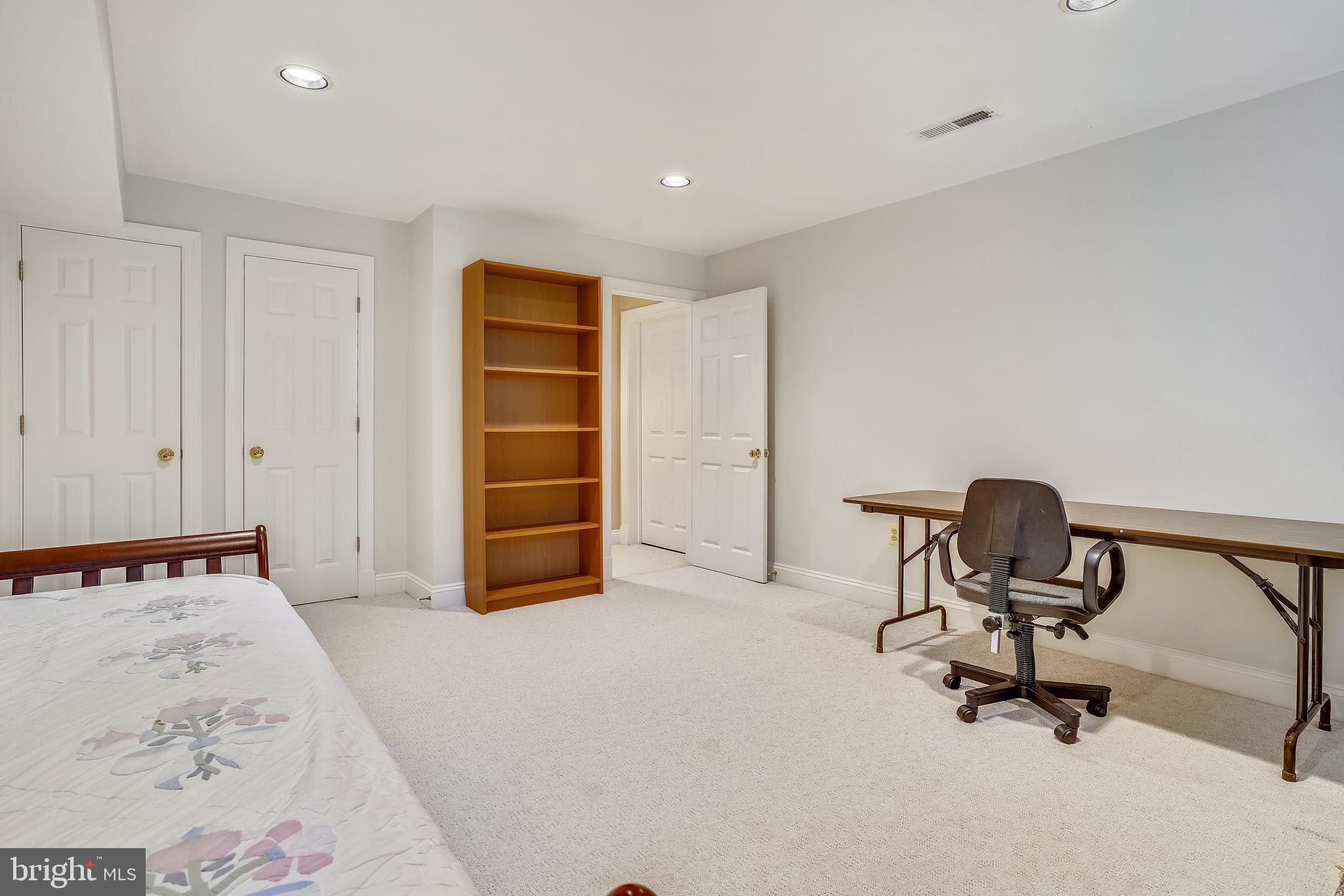 WOODLAND PARK - Residential