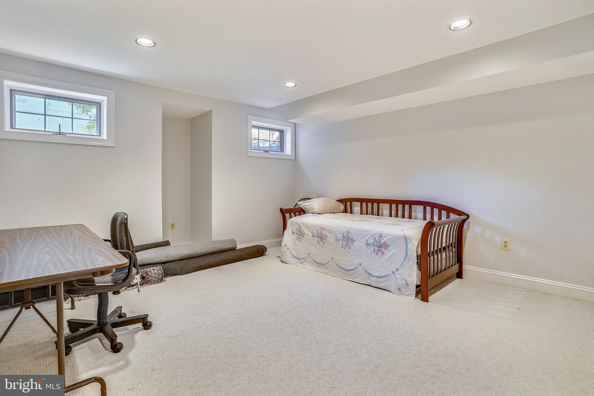 WOODLAND PARK - Residential