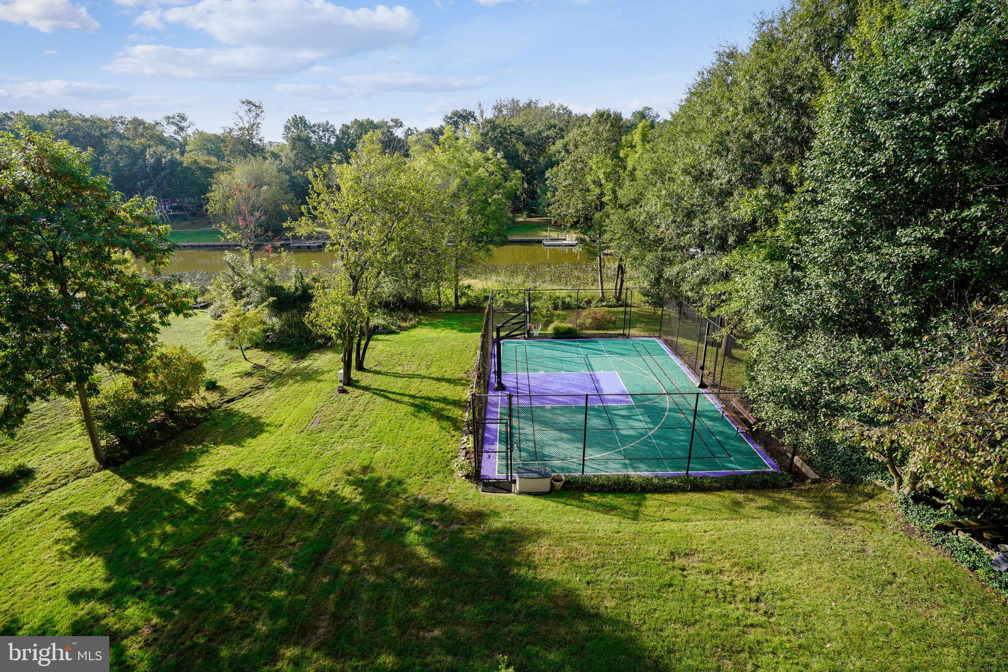 WOODLAND PARK - Residential