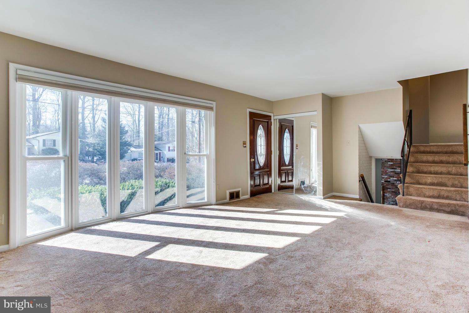 FAIRFAX VILLA - Residential