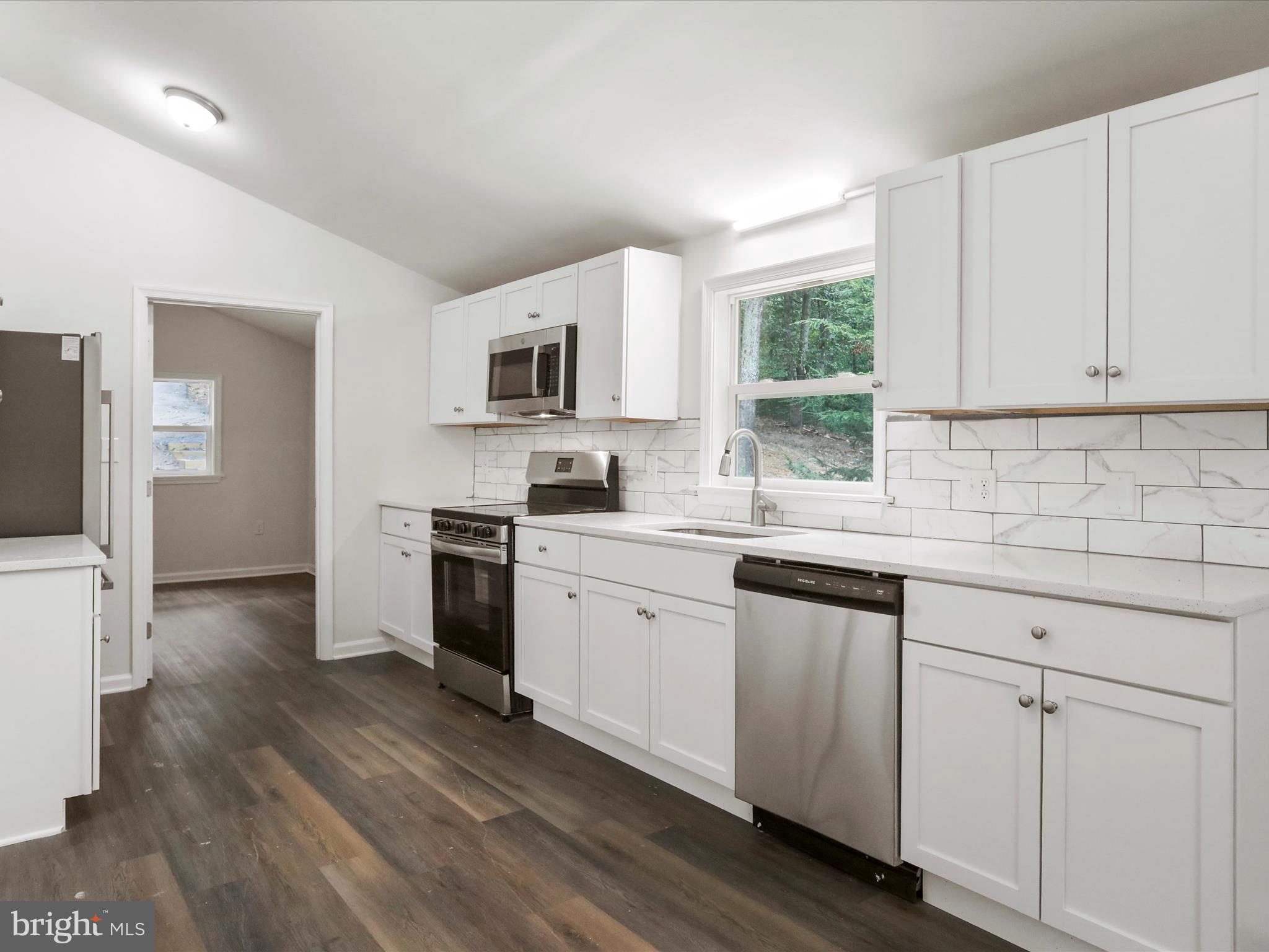 GLENWOOD FOREST - Residential