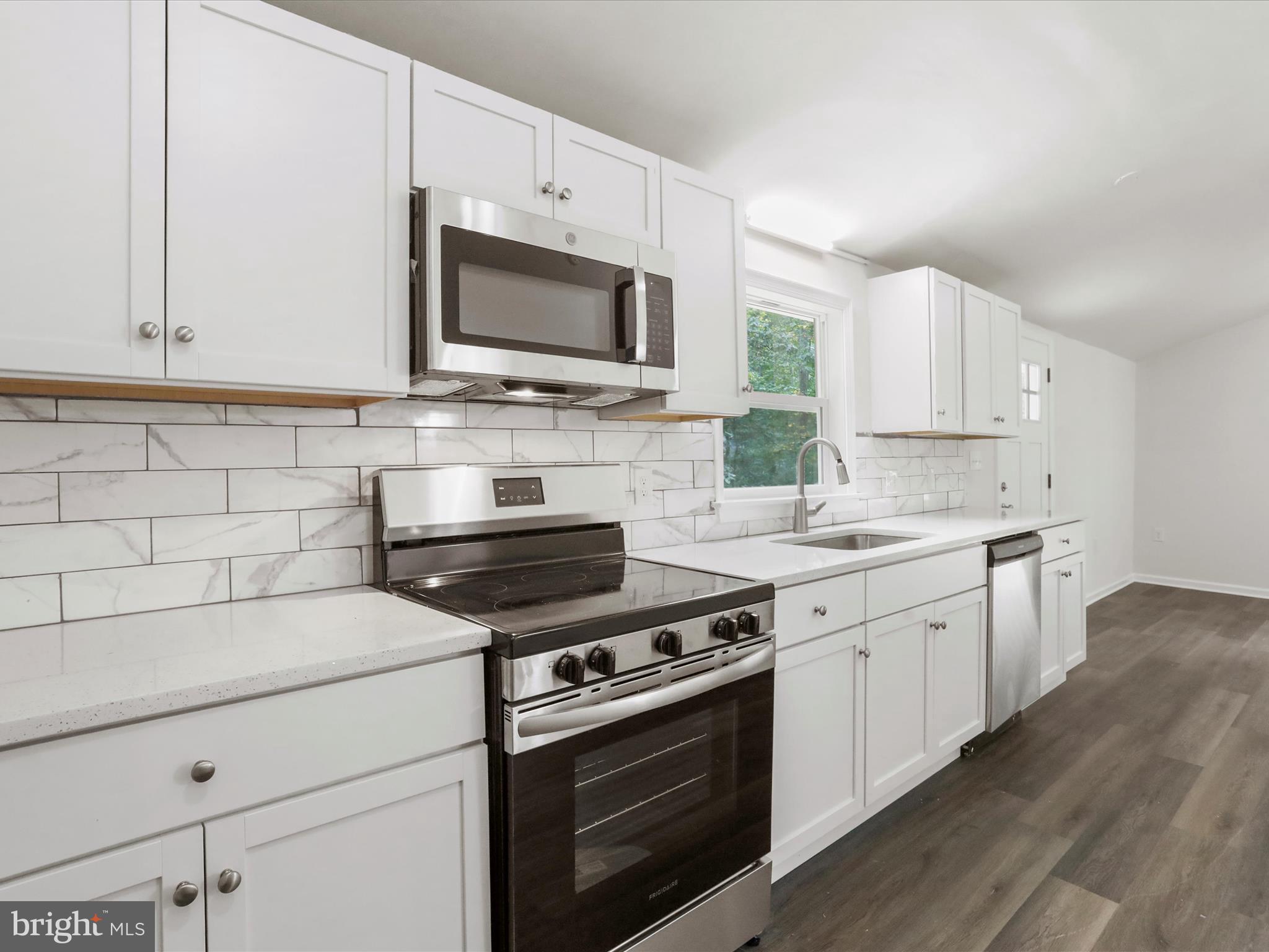 GLENWOOD FOREST - Residential