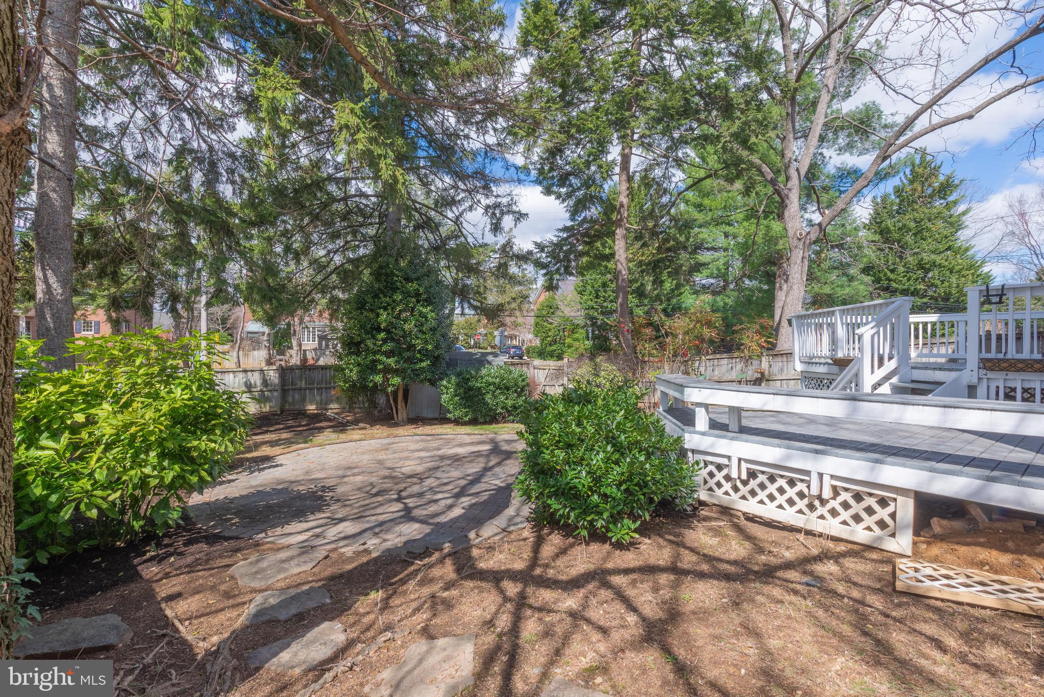 BAKER PARK - Residential