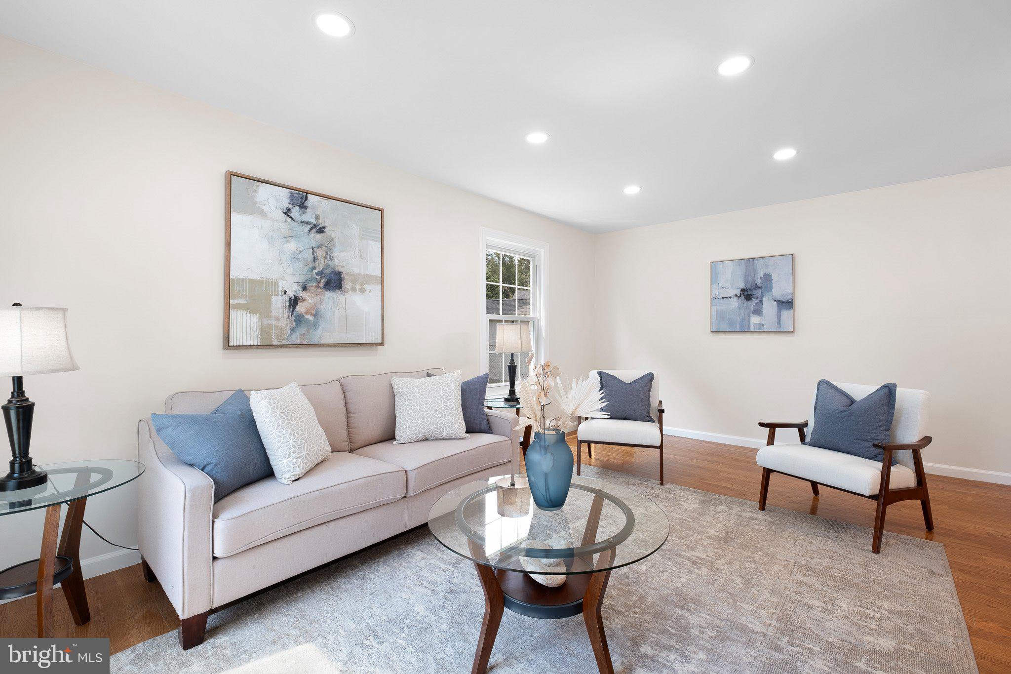 13 IRIS LANE