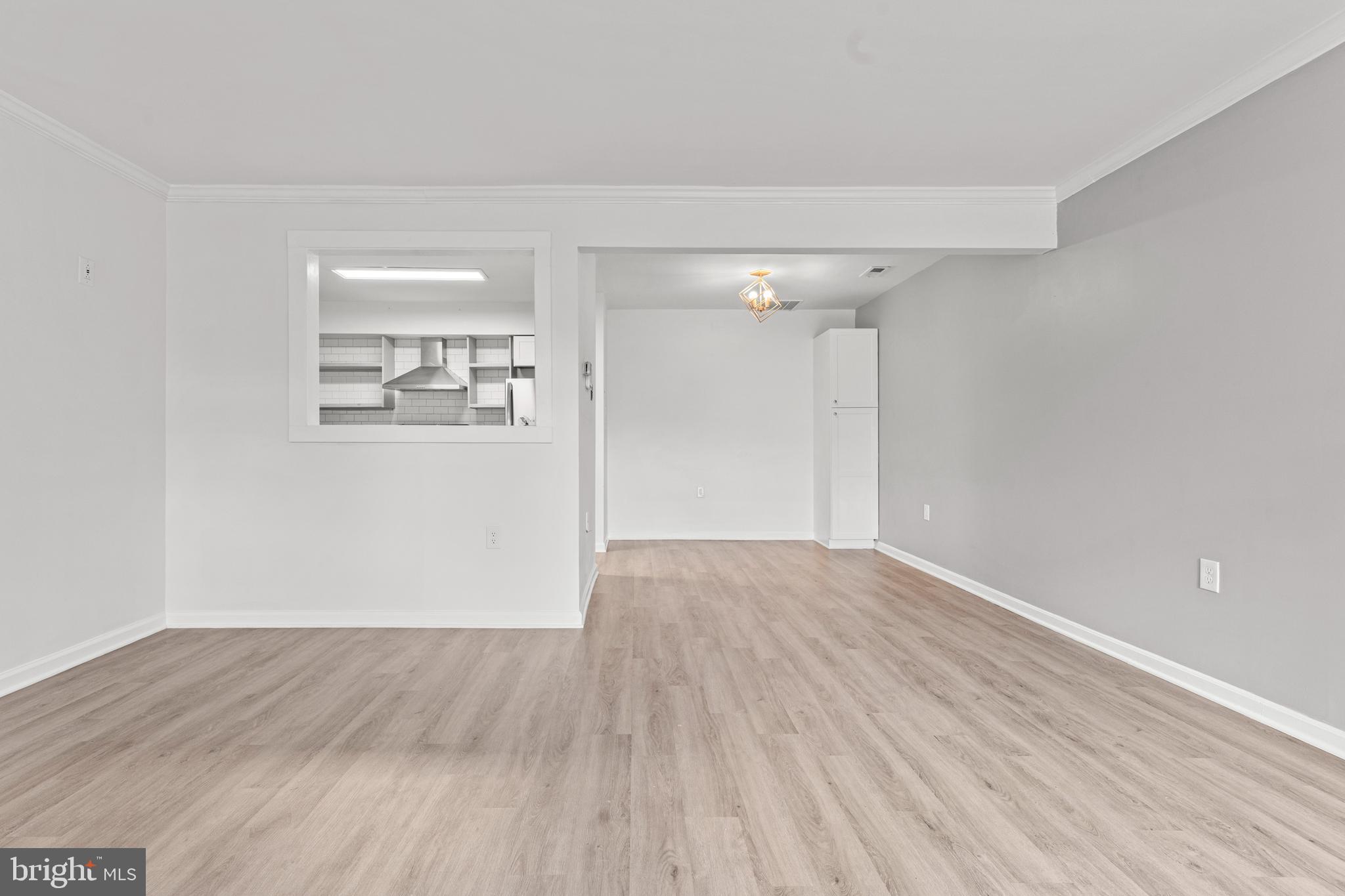 STONINGTON CONDOMINIUMS - Residential Lease