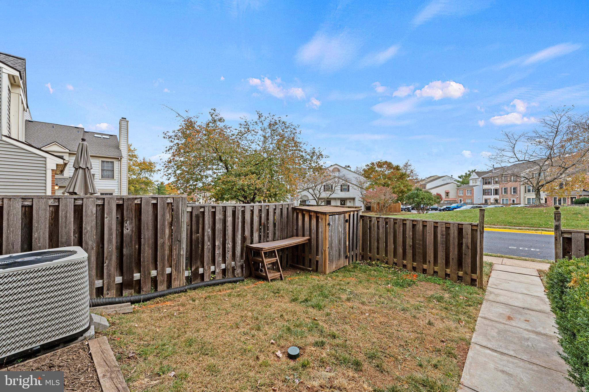 STONINGTON CONDOMINIUMS - Residential Lease