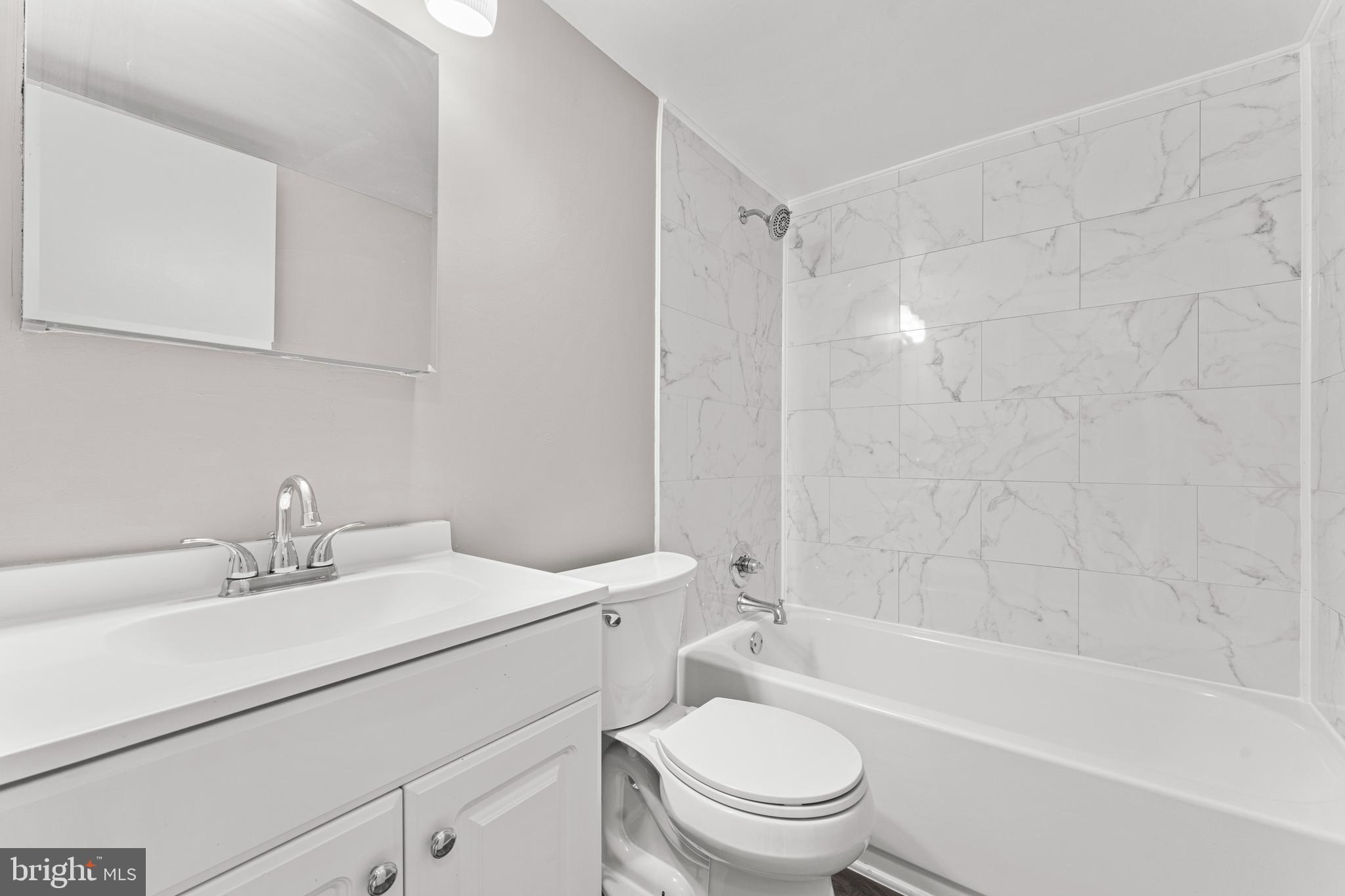 STONINGTON CONDOMINIUMS - Residential Lease