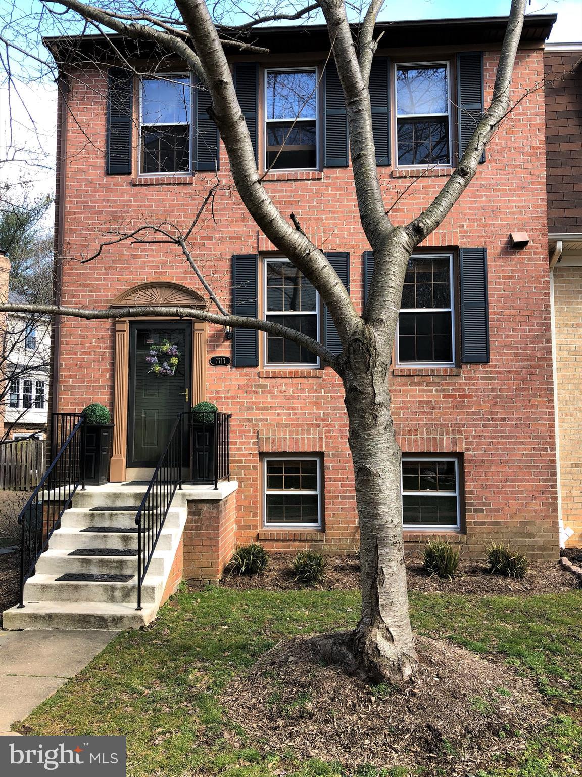 HUNTER VILLAGE - Residential