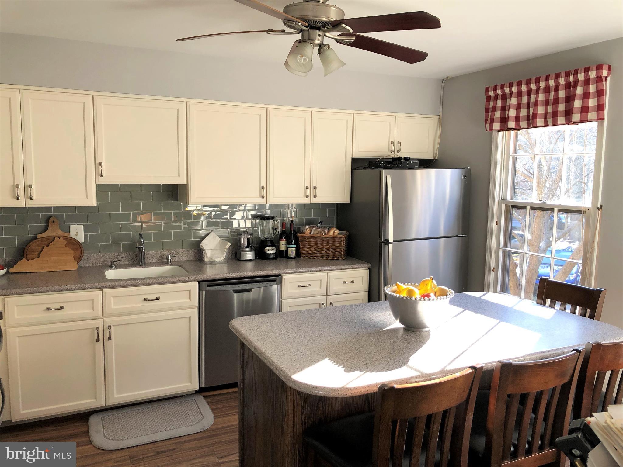 HUNTER VILLAGE - Residential