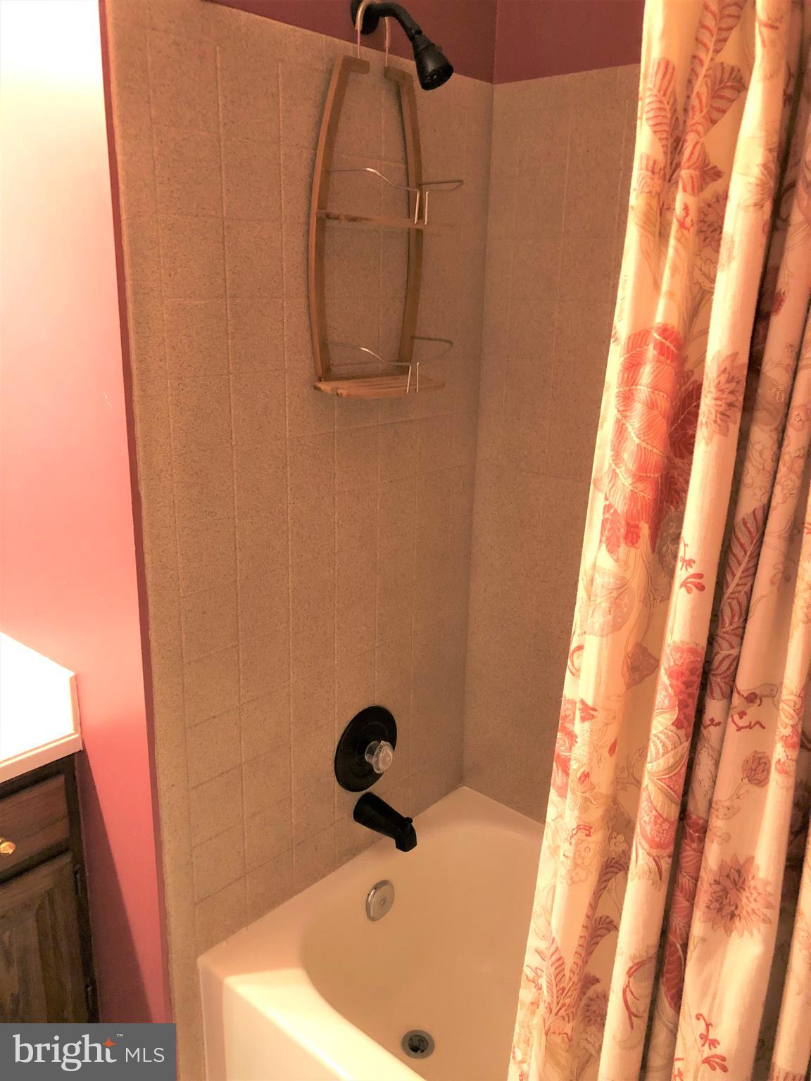 HUNTER VILLAGE - Residential