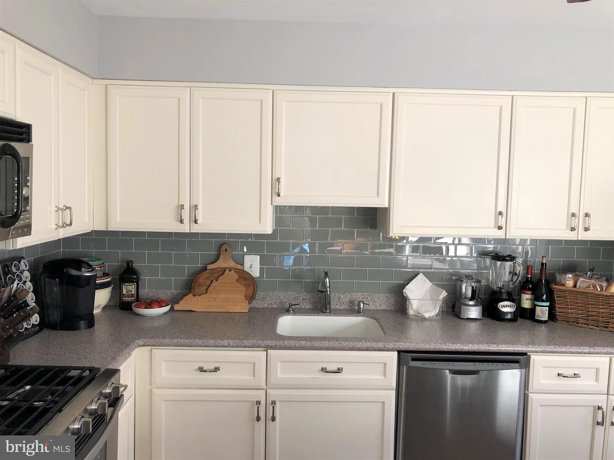 HUNTER VILLAGE - Residential