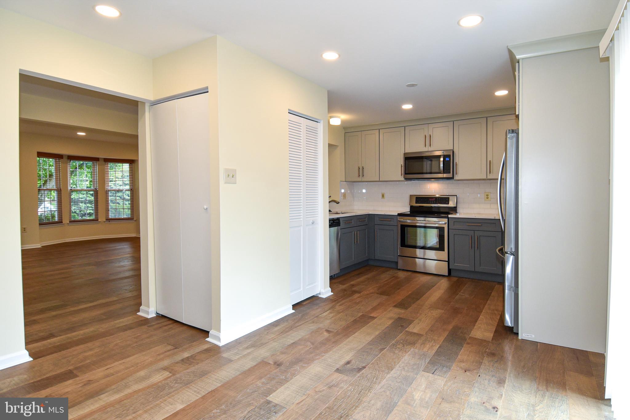 ROBIN MEADOWS - Residential Lease