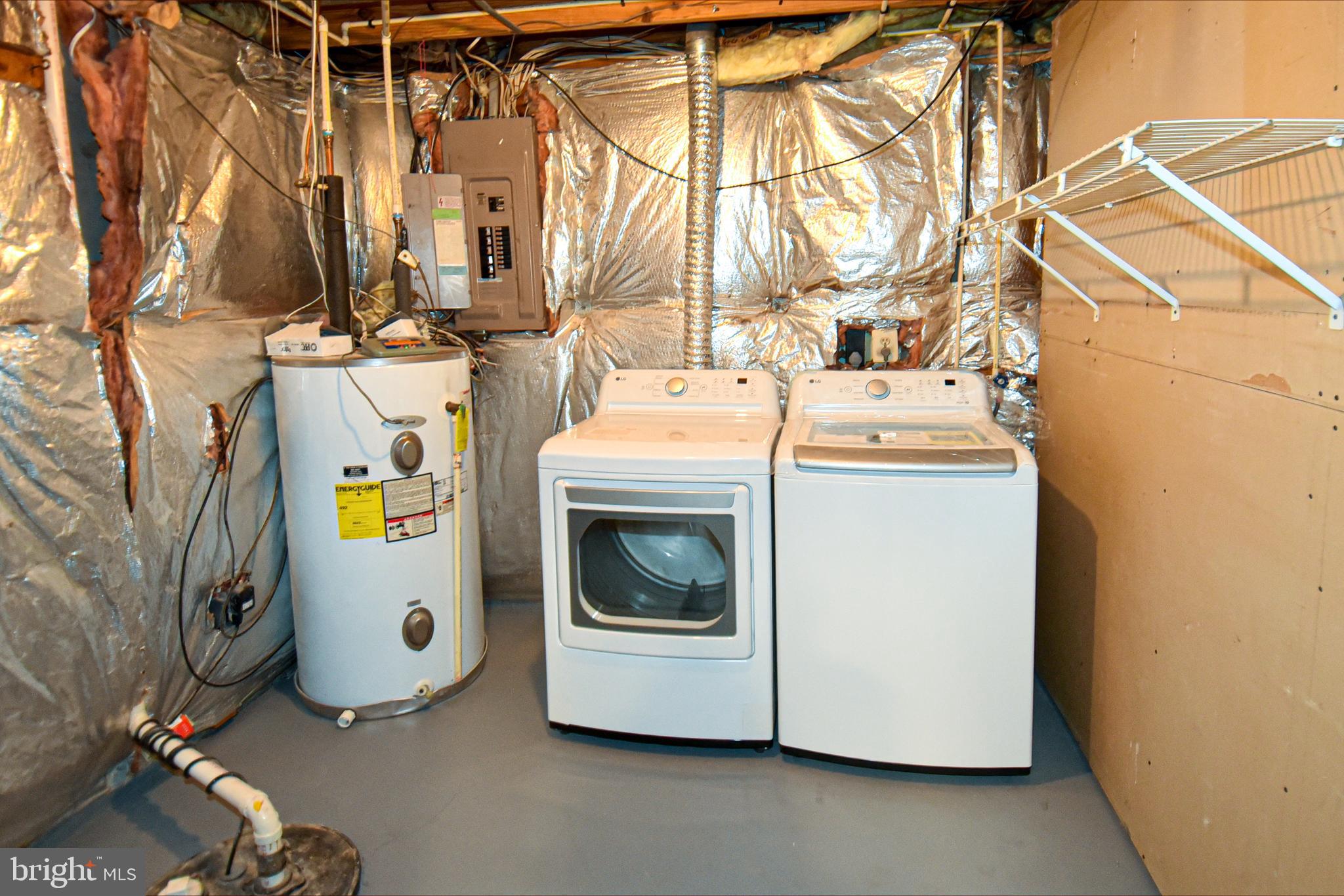 ROBIN MEADOWS - Residential Lease