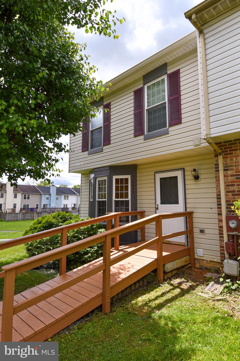 ROBIN MEADOWS - Residential Lease