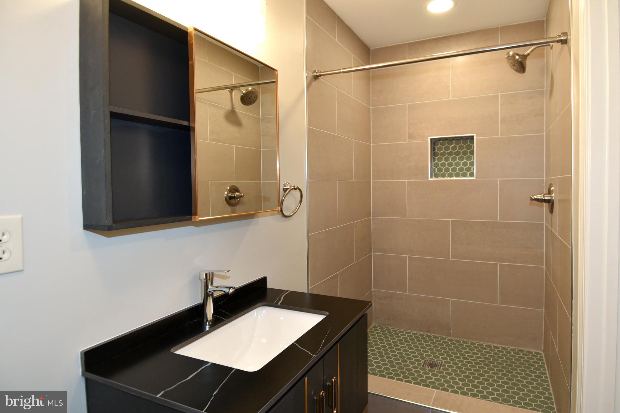 ROBIN MEADOWS - Residential Lease