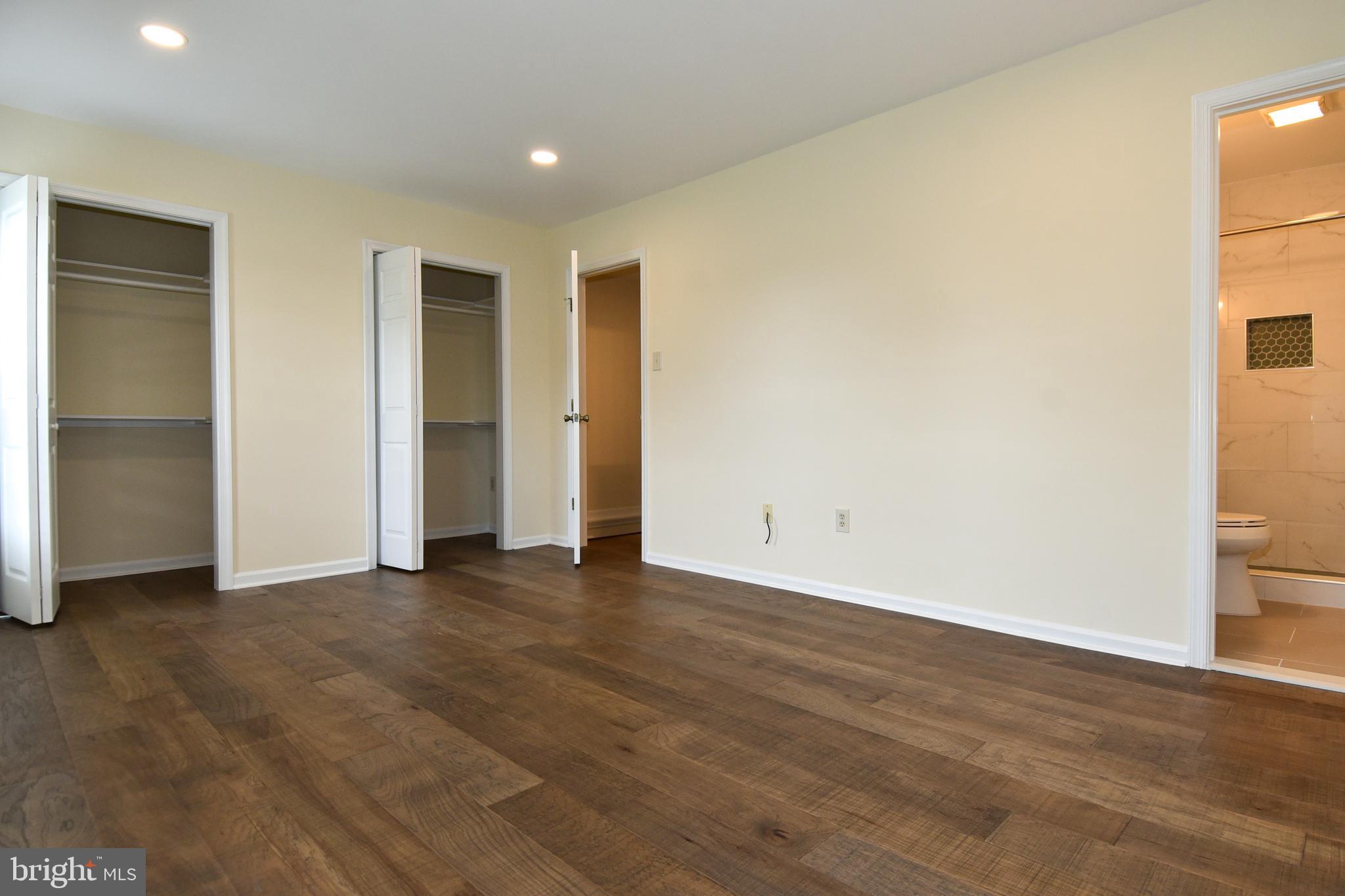 ROBIN MEADOWS - Residential Lease