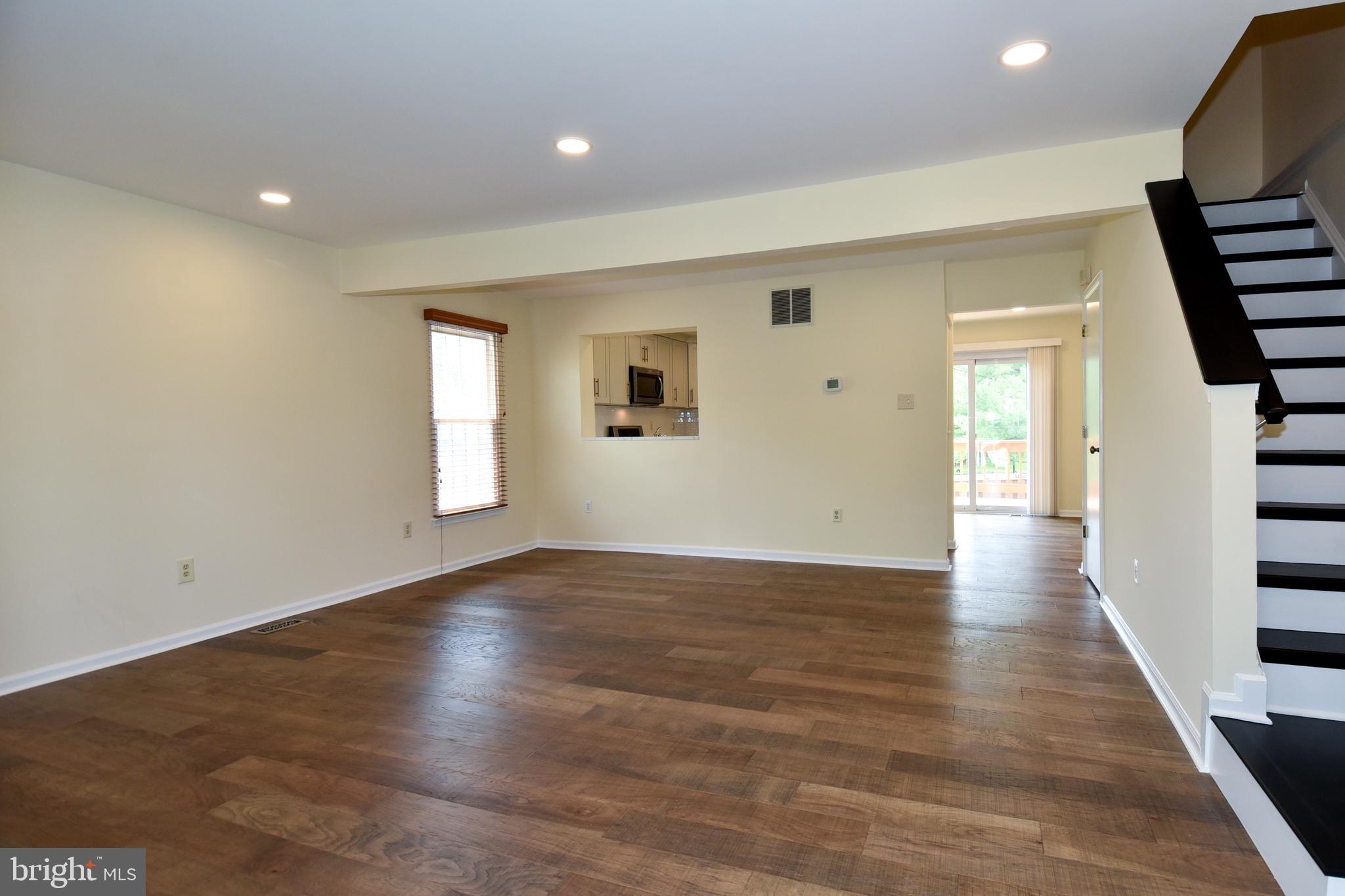 ROBIN MEADOWS - Residential Lease