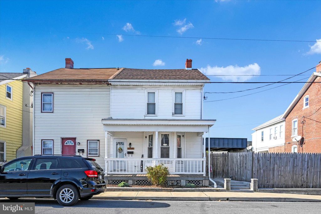 Photo of 1239 E Old Cumberland Street, LEBANON, PA 17042 (MLS # PALN2022708)