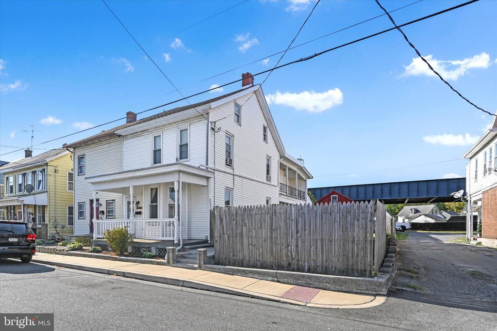 Photo of 1239 E Old Cumberland Street, LEBANON, PA 17042 (MLS # PALN2022708)
