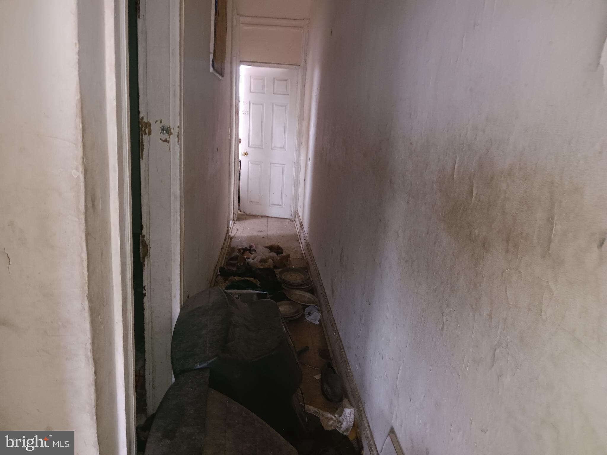 BROADWAY EAST - Residential