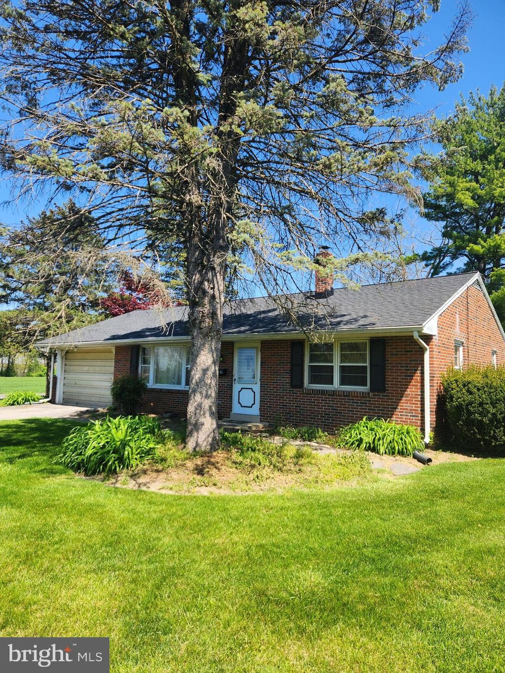 Photo of 6391 Carpenter Street, East Petersburg, PA 17520 (MLS # PALA2050234)