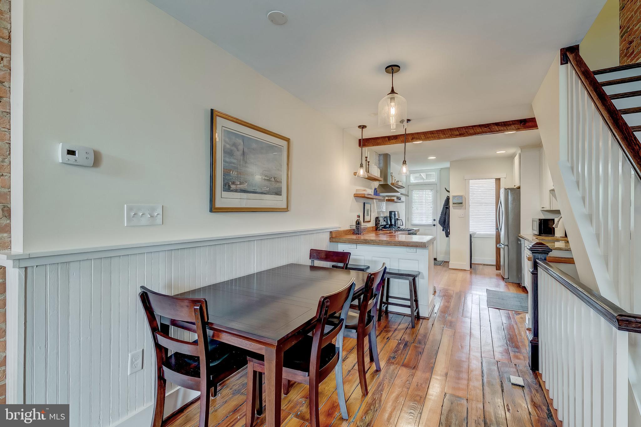 LOCUST POINT - Residential