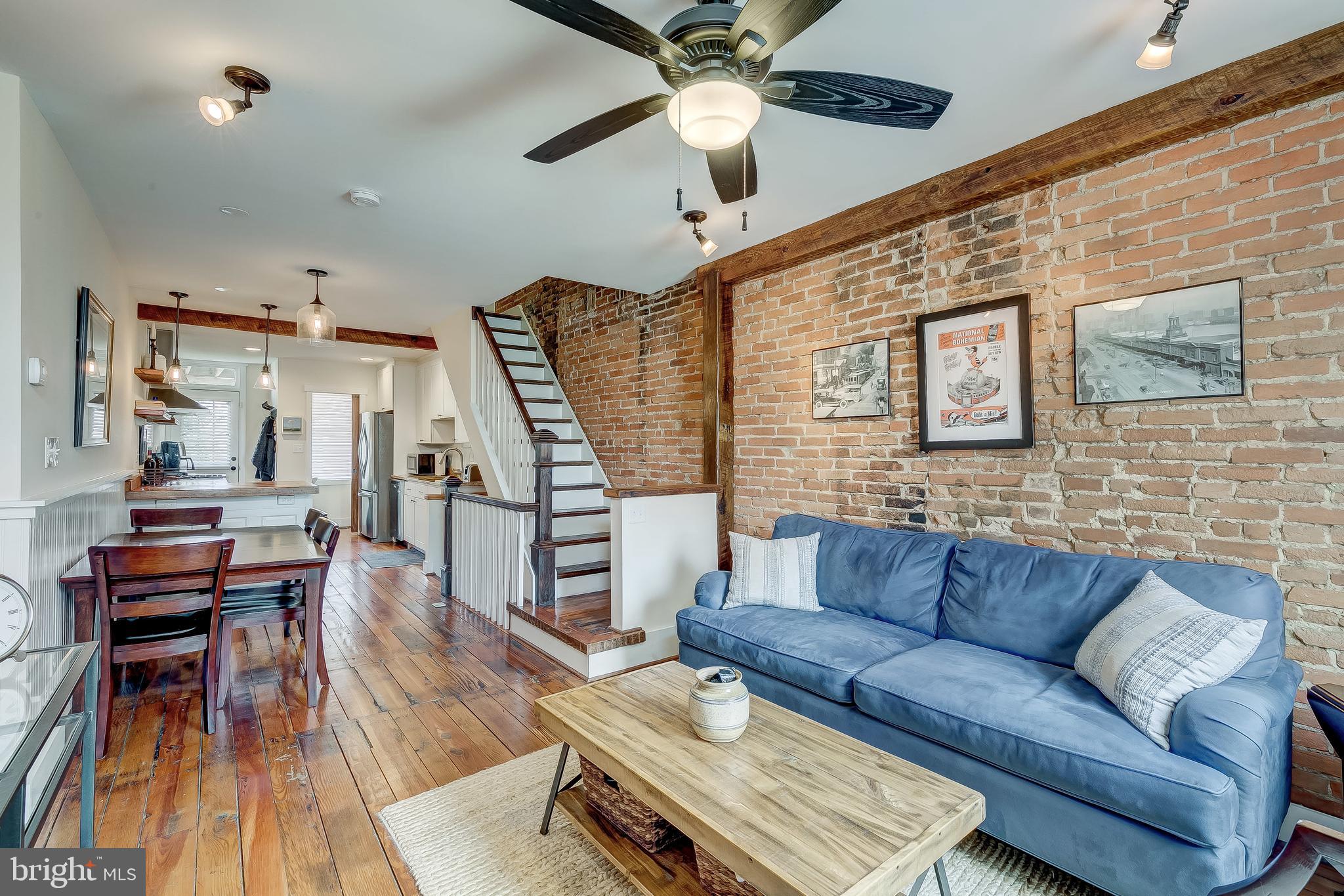 LOCUST POINT - Residential