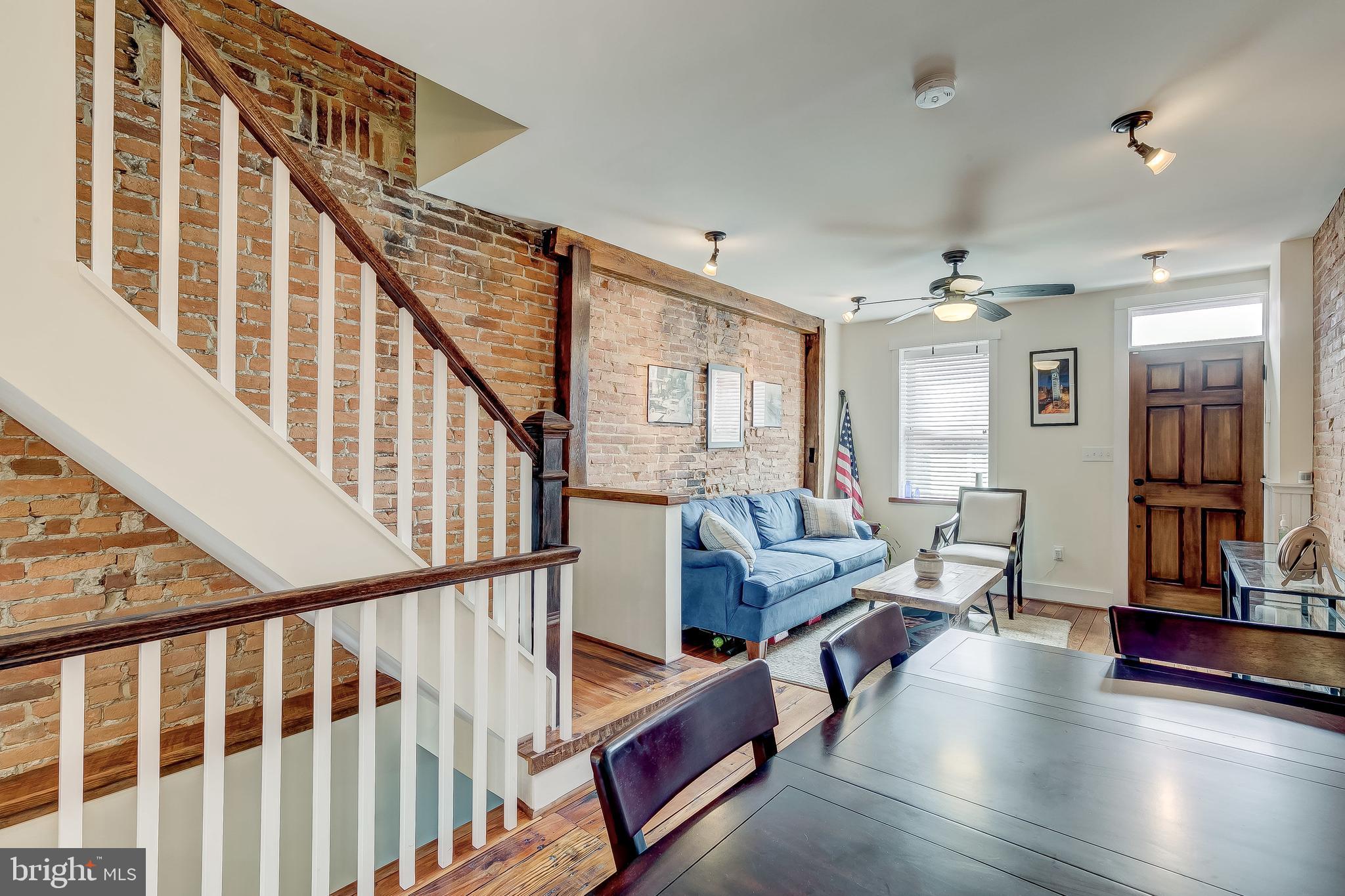 LOCUST POINT - Residential