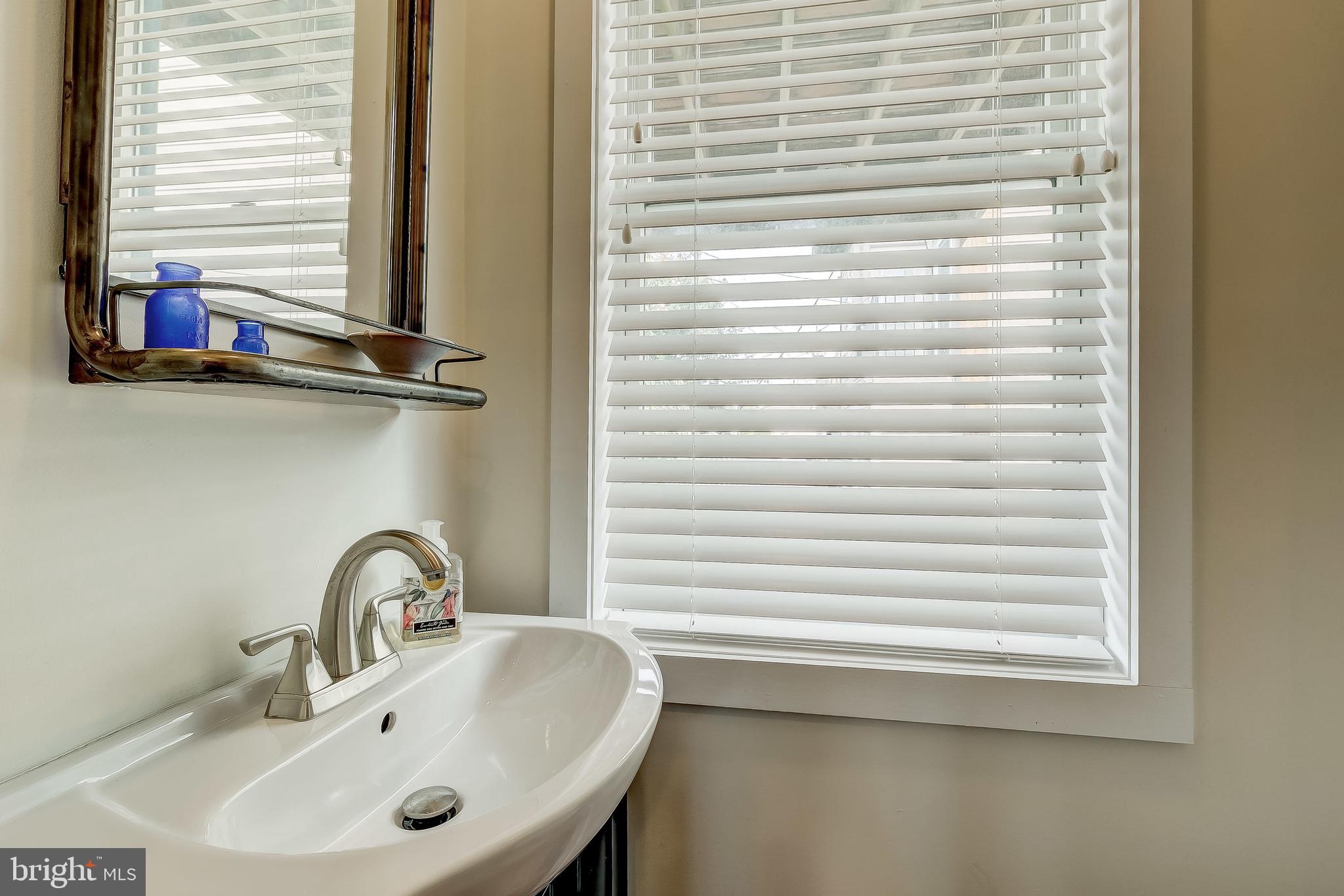 LOCUST POINT - Residential