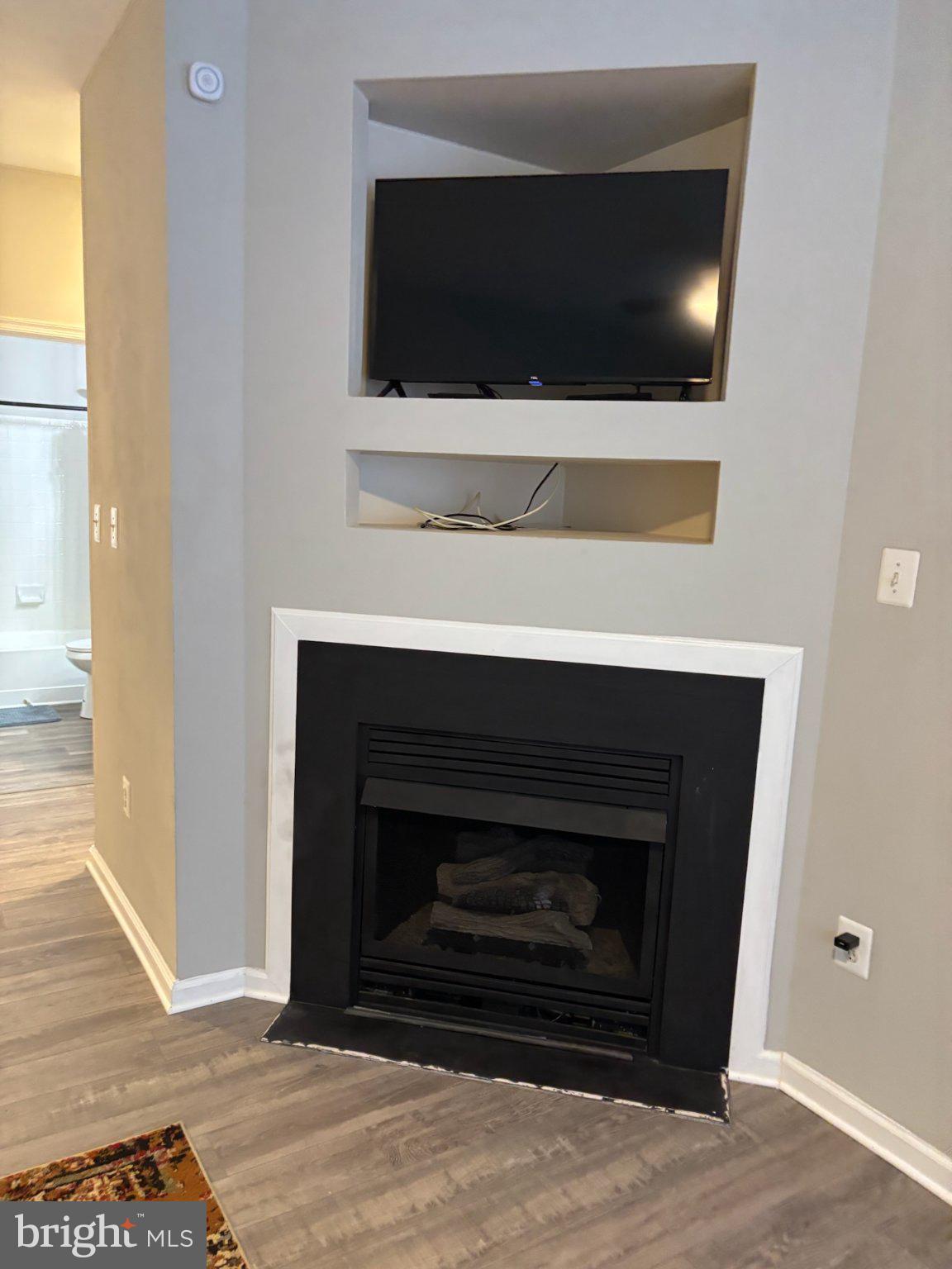 15613 EVERGLADE LANE G101