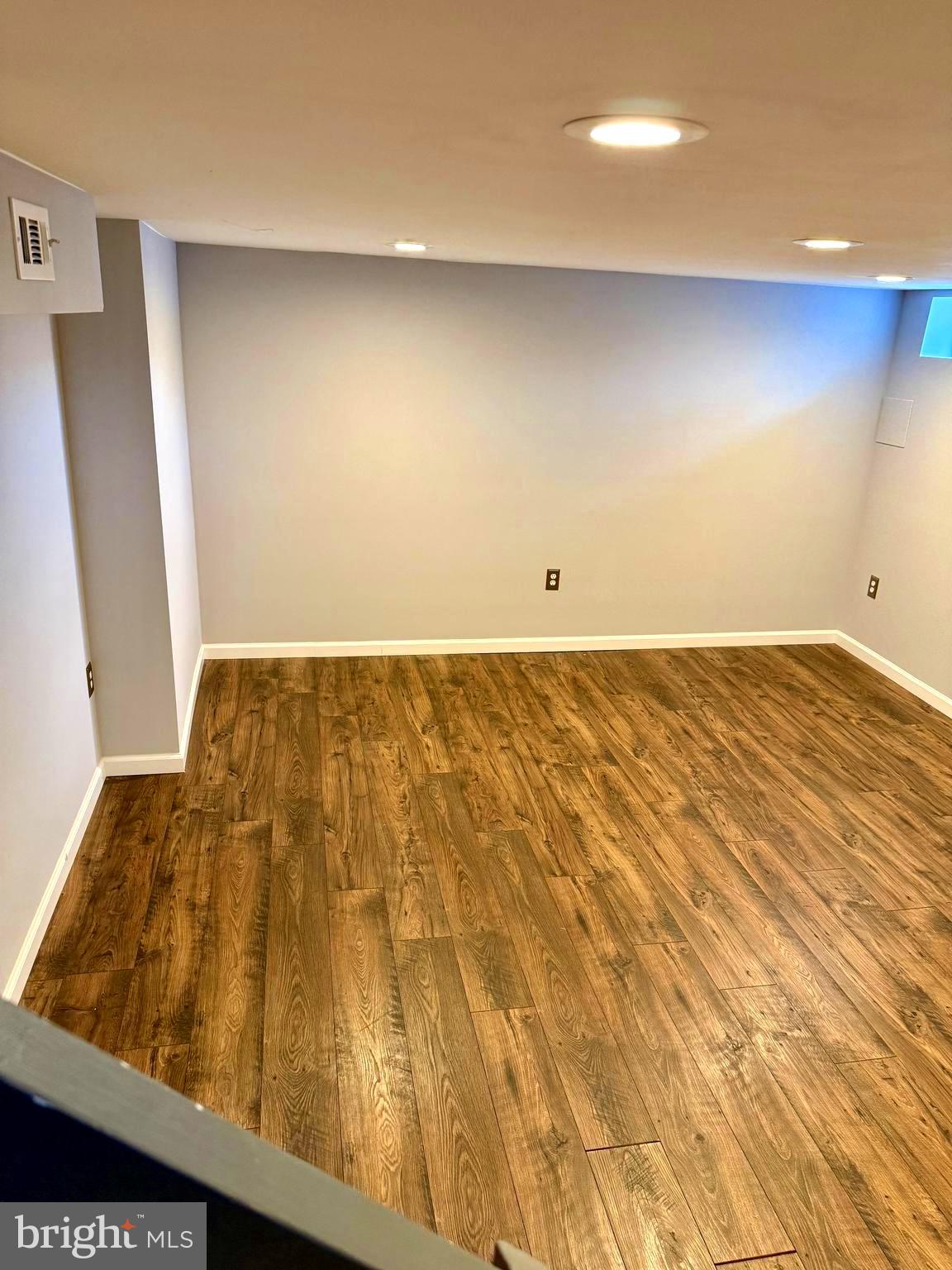 ARBOUR MANOR - Residential